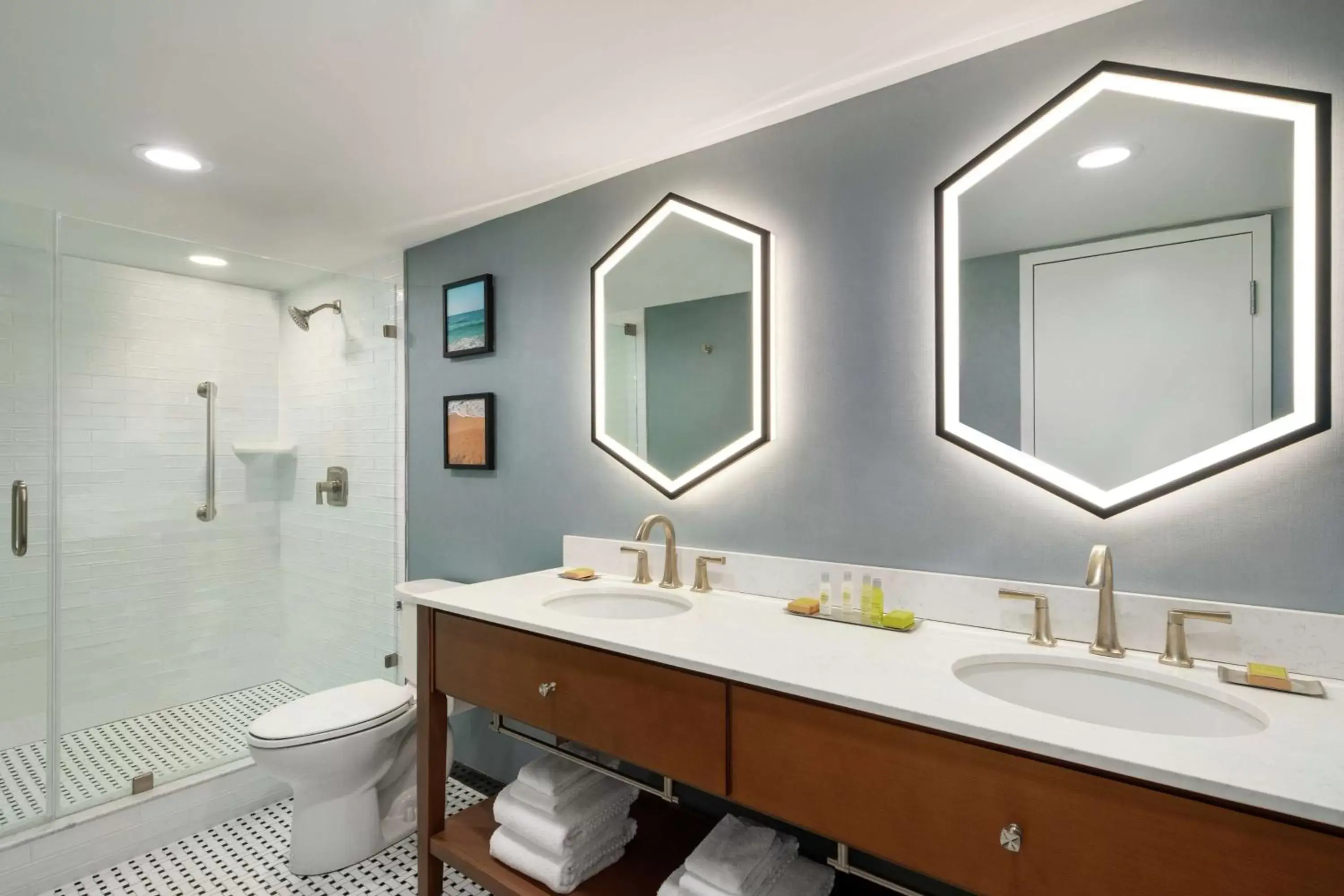 Bathroom in DoubleTree by Hilton Ocean City Oceanfront
