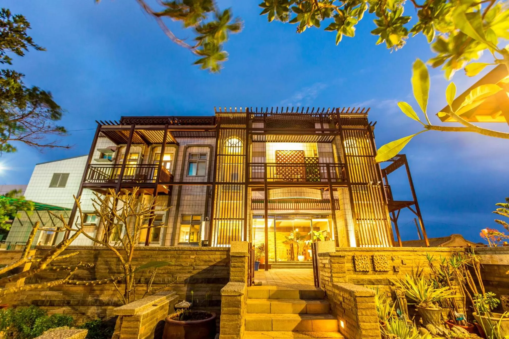 Property building in Beachcastle & Sea View Villa