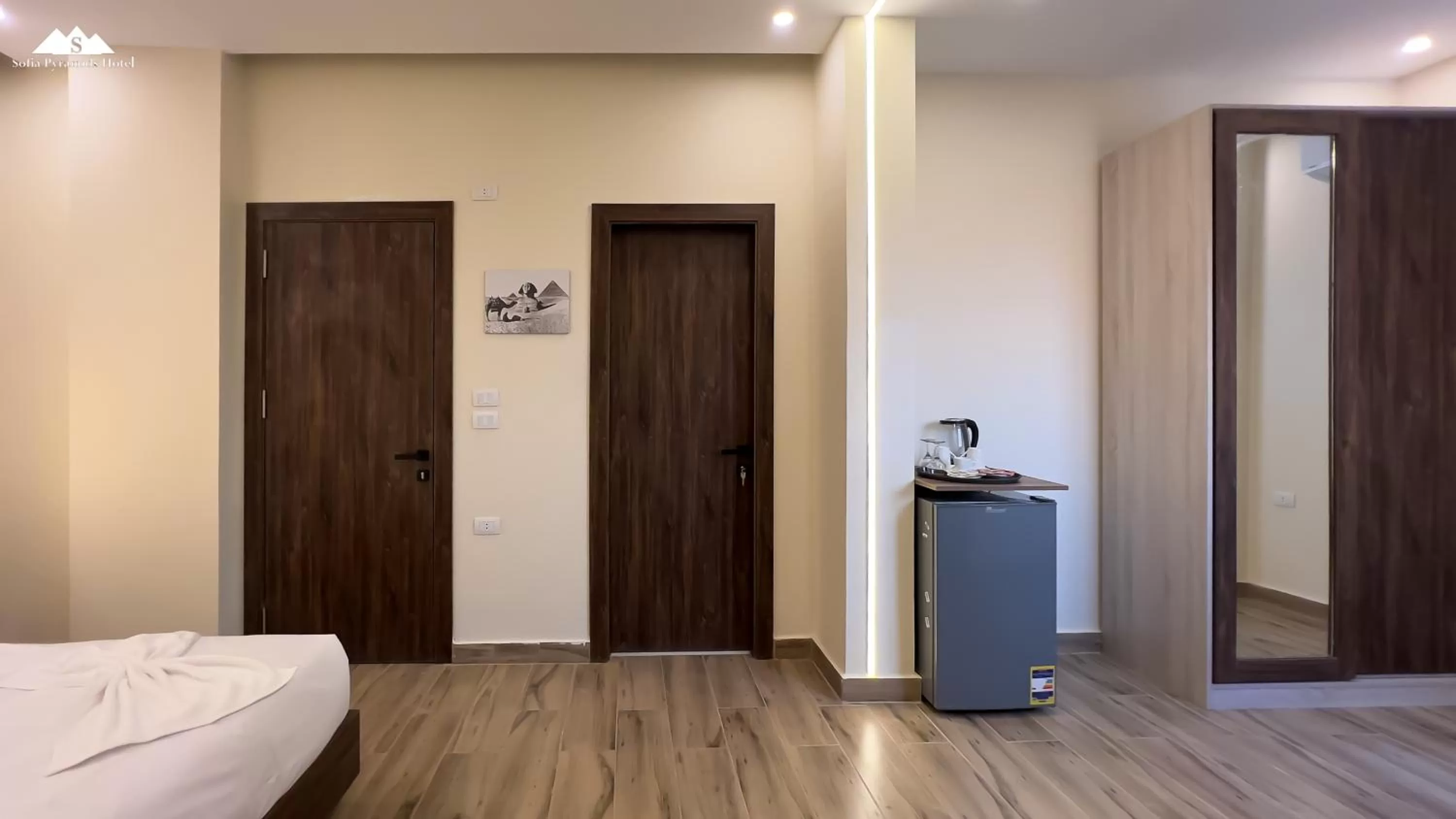 wardrobe, Bed in Sofia Pyramids Hotel