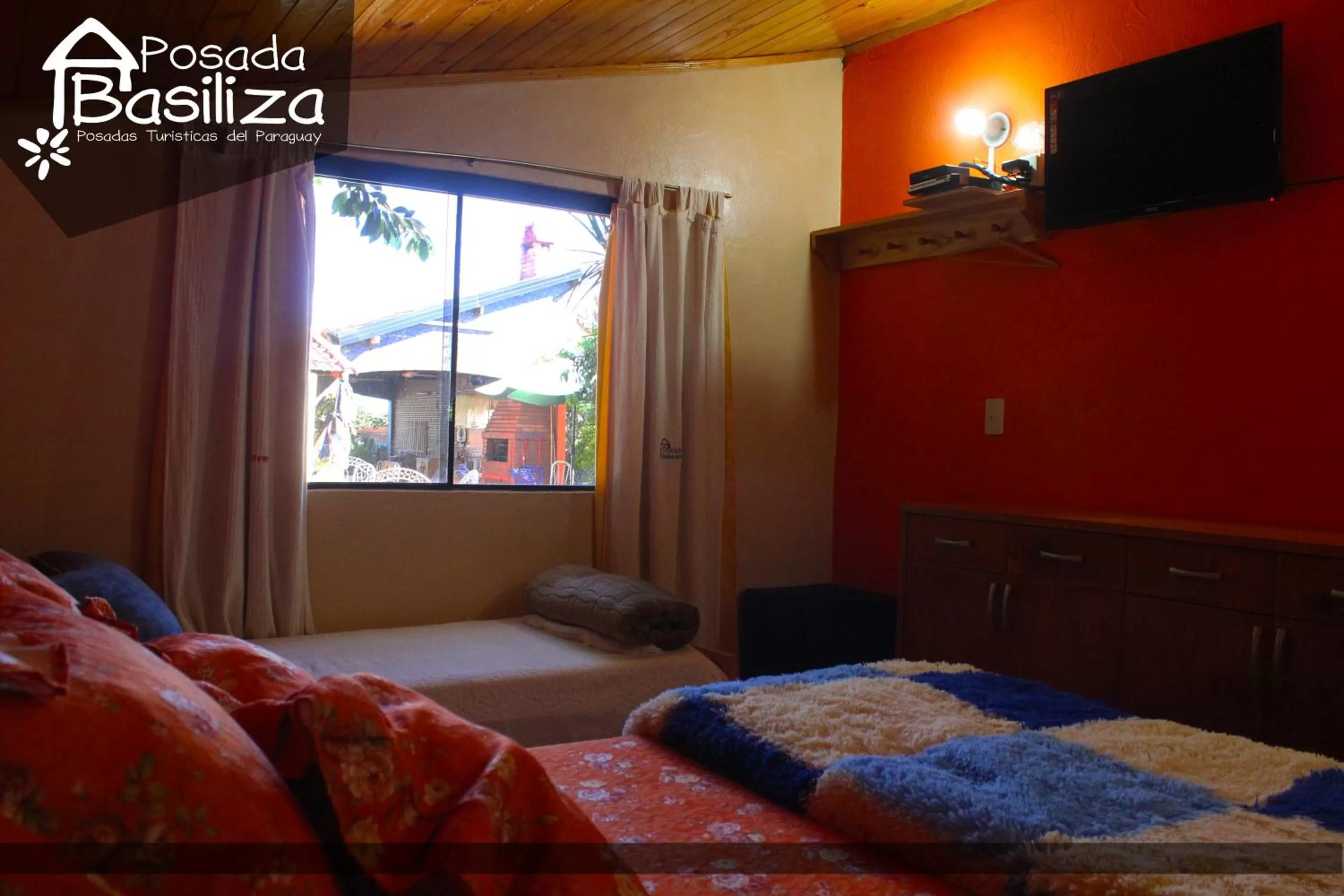 Bed in Posada Basiliza, Encarnación PY