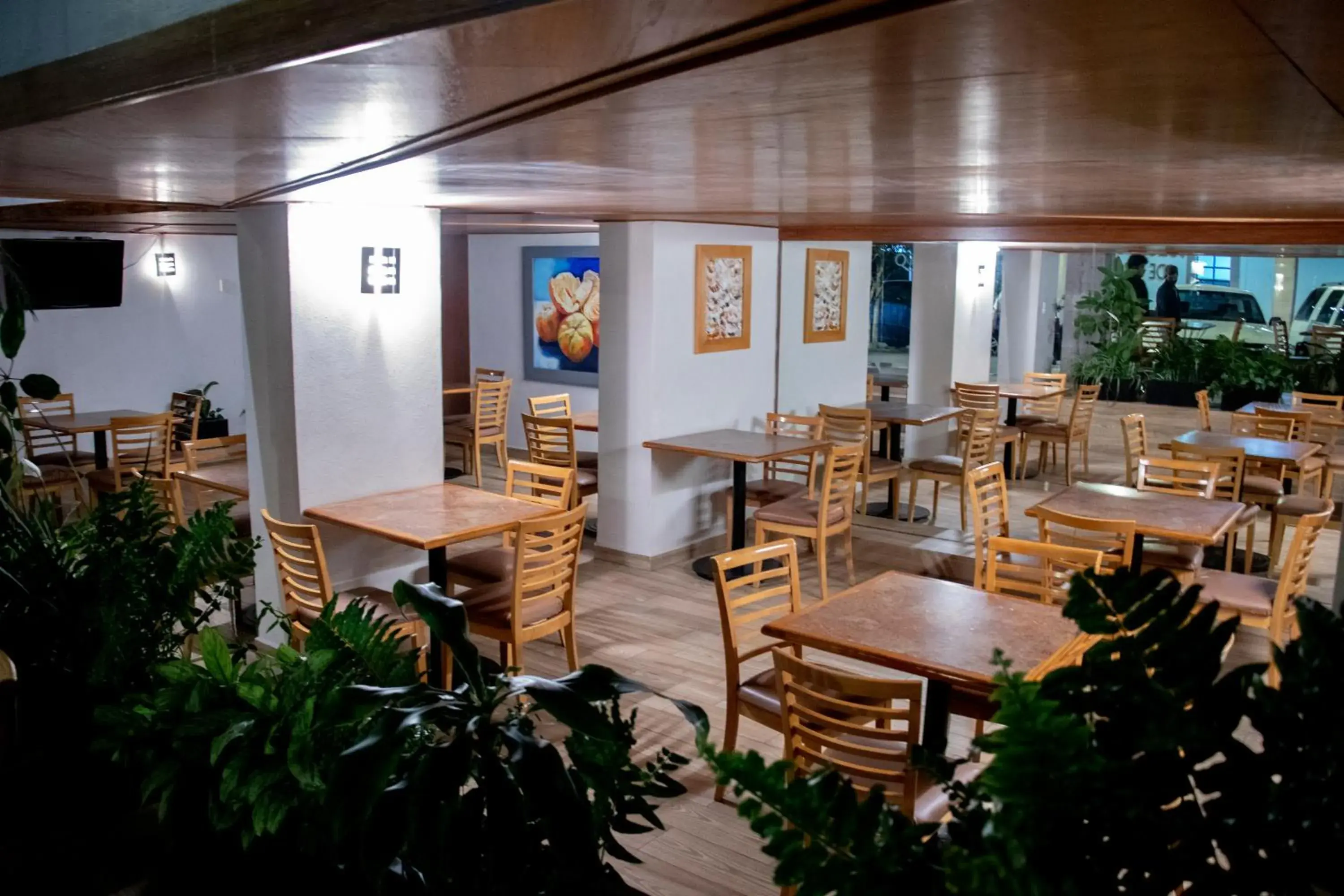 Restaurant/Places to Eat in Hotel Qualitel Centro Histórico