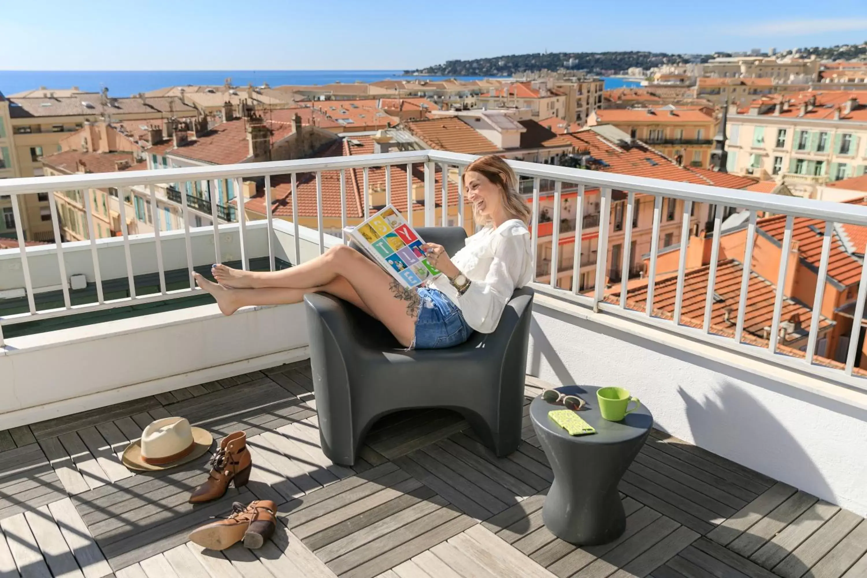 Patio, Balcony/Terrace in Ibis Styles Menton Centre