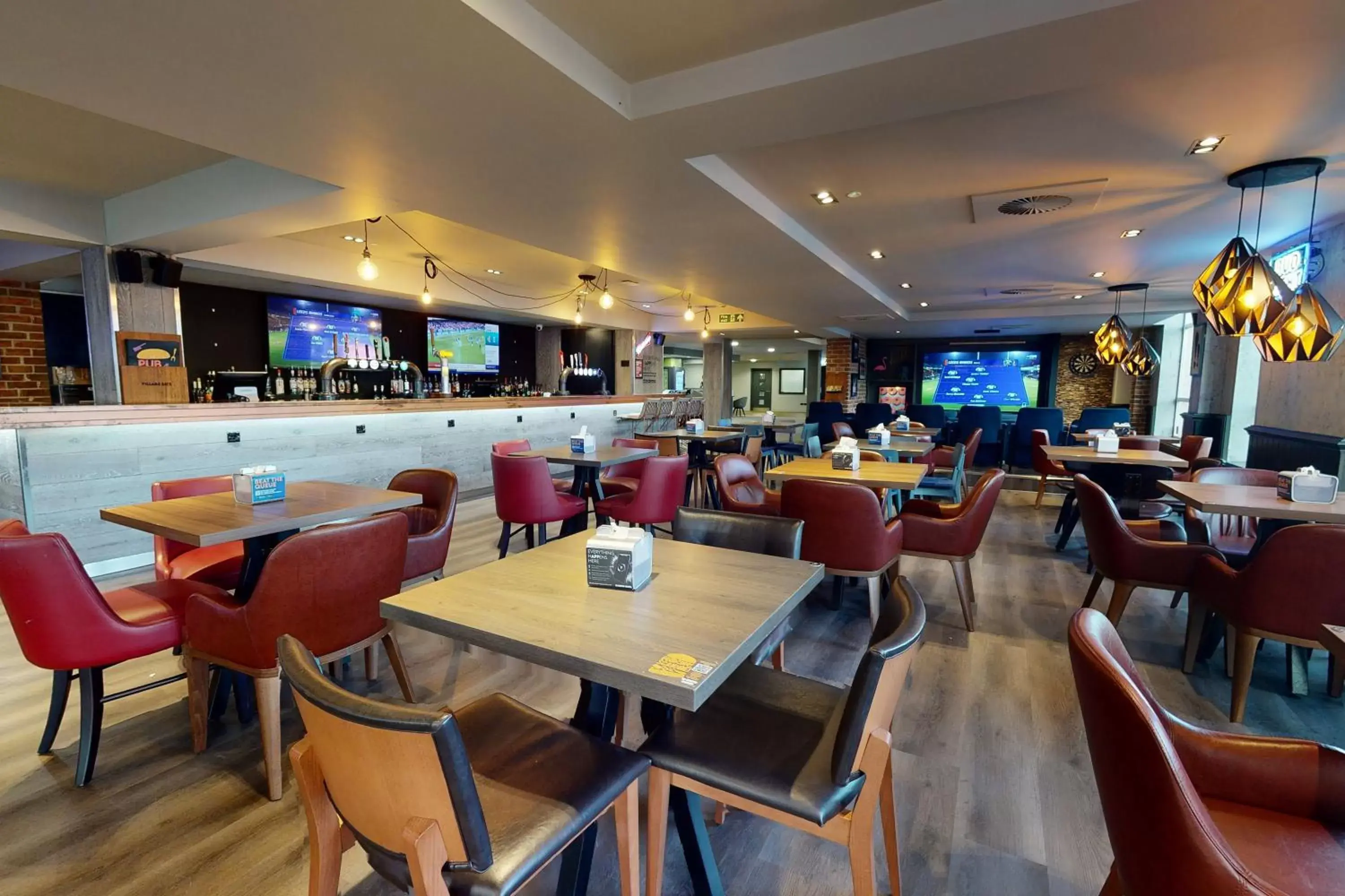 Restaurant/Places to Eat in Village Hotel Bournemouth