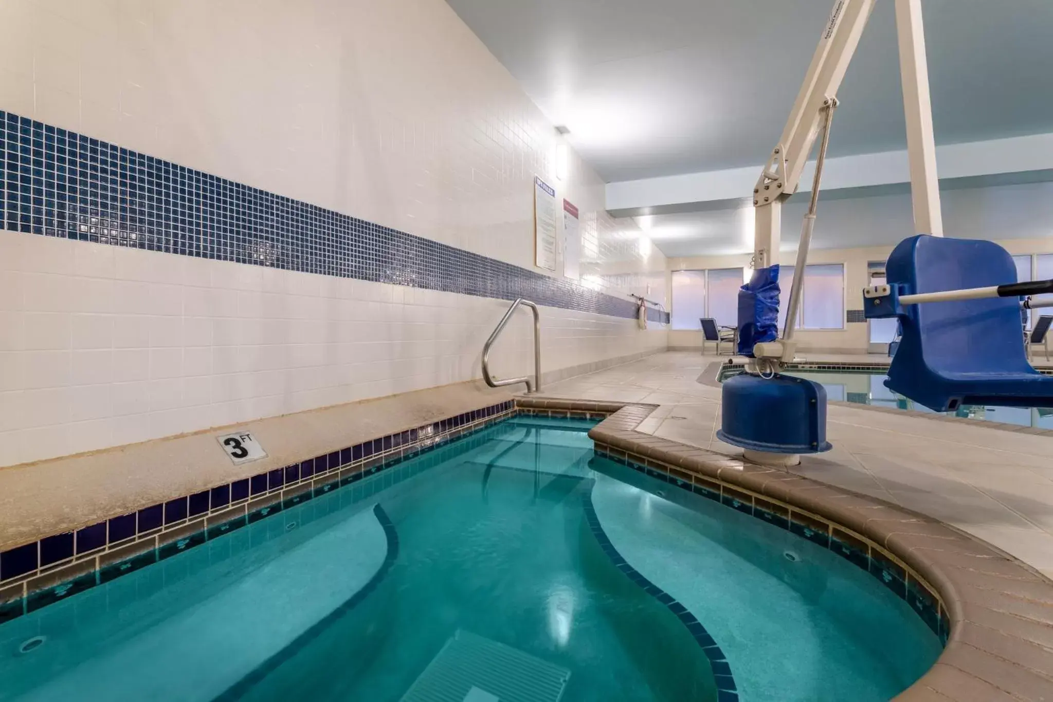 Swimming Pool in Holiday Inn Express Hotel & Suites-St. Paul, an IHG Hotel