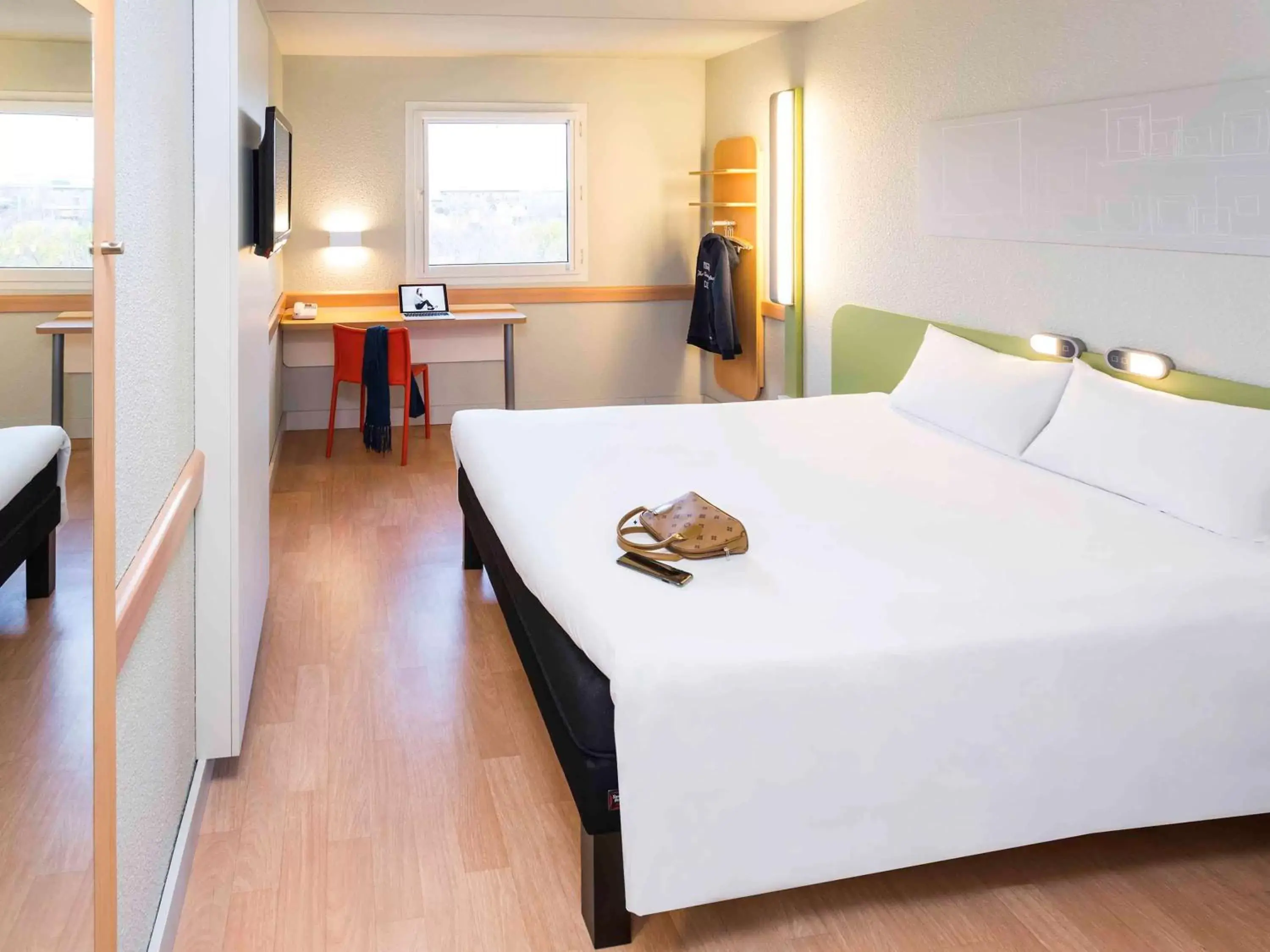 Photo of the whole room, Bed in Ibis Budget Madrid Alcorcón Móstoles