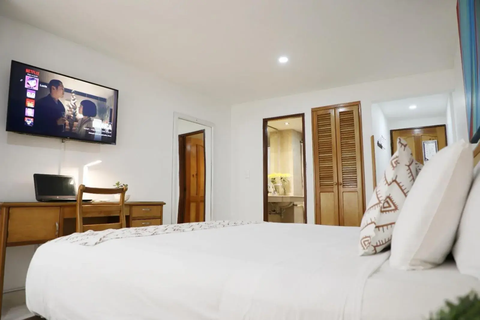 Property building, Bed in Hotel Guane