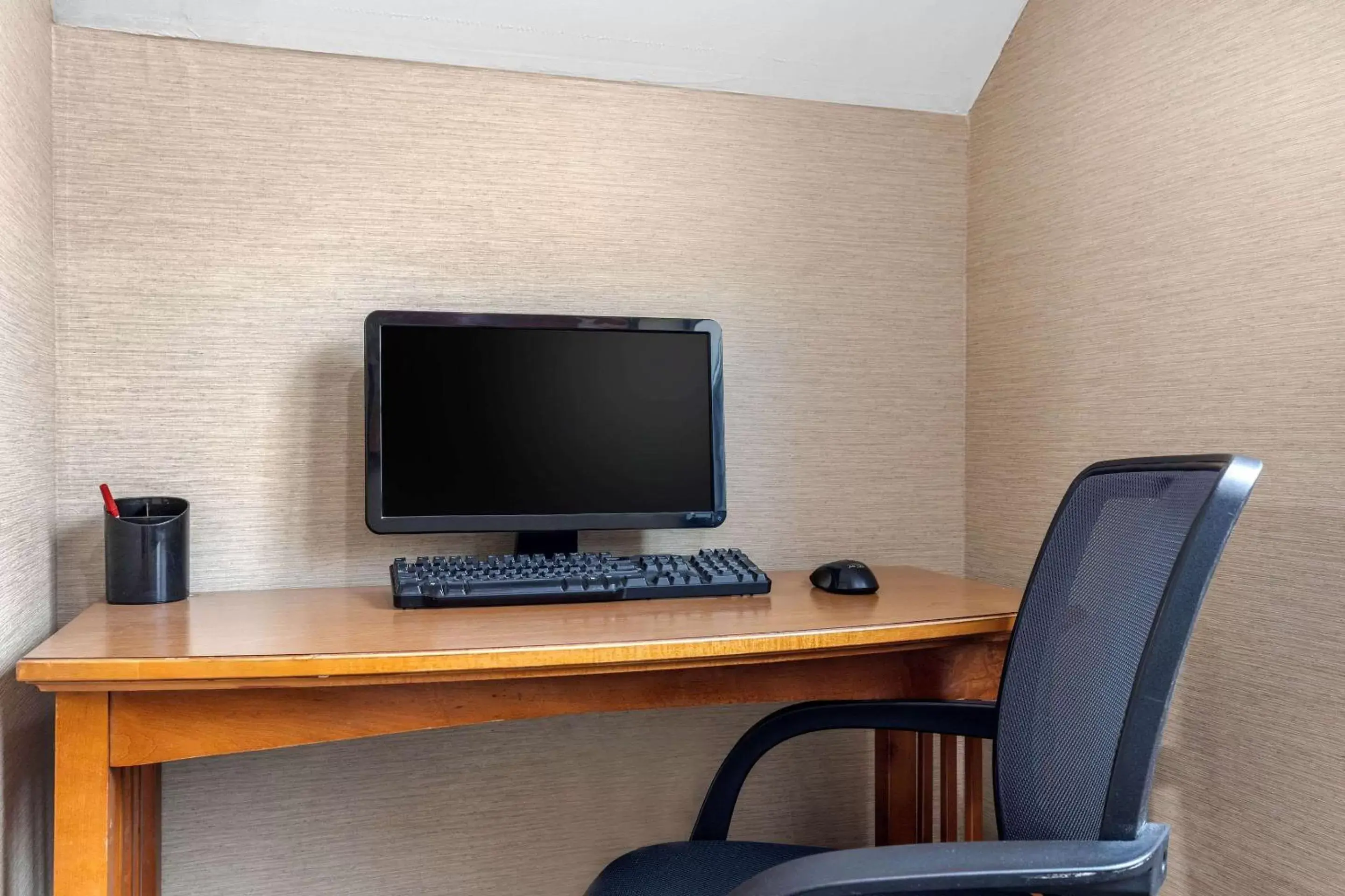 Business facilities in Econo Lodge Milwaukee Airport