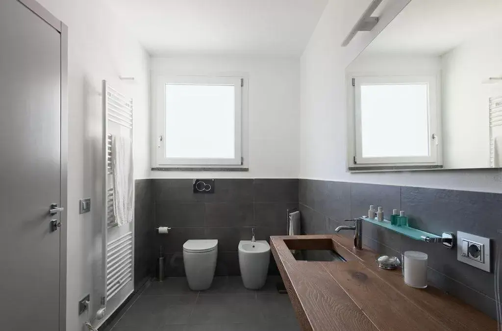 Bathroom in nautilus b&b suite design