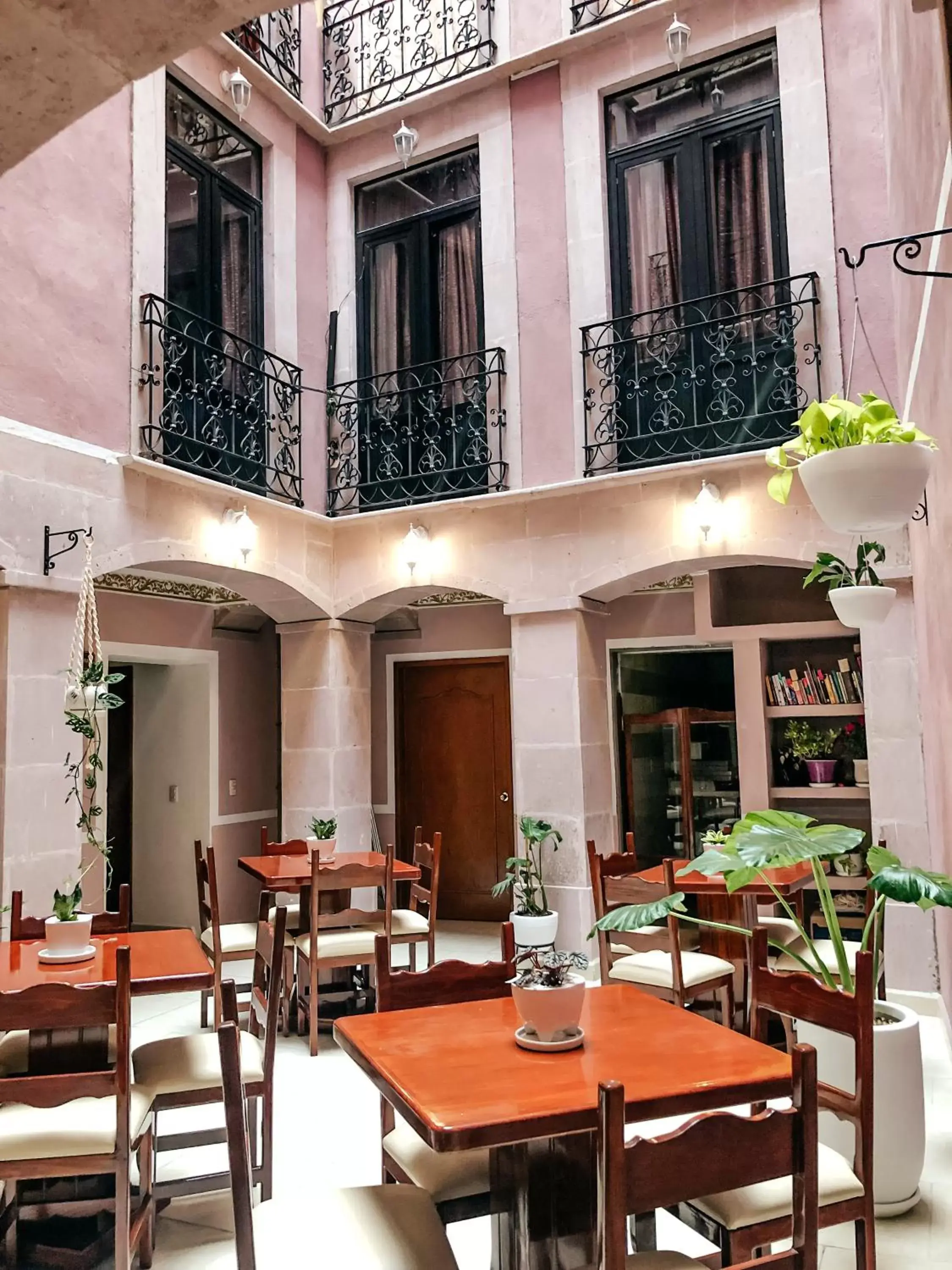 Patio, Restaurant/Places to Eat in Cuartel 1914 - Hotel Boutique