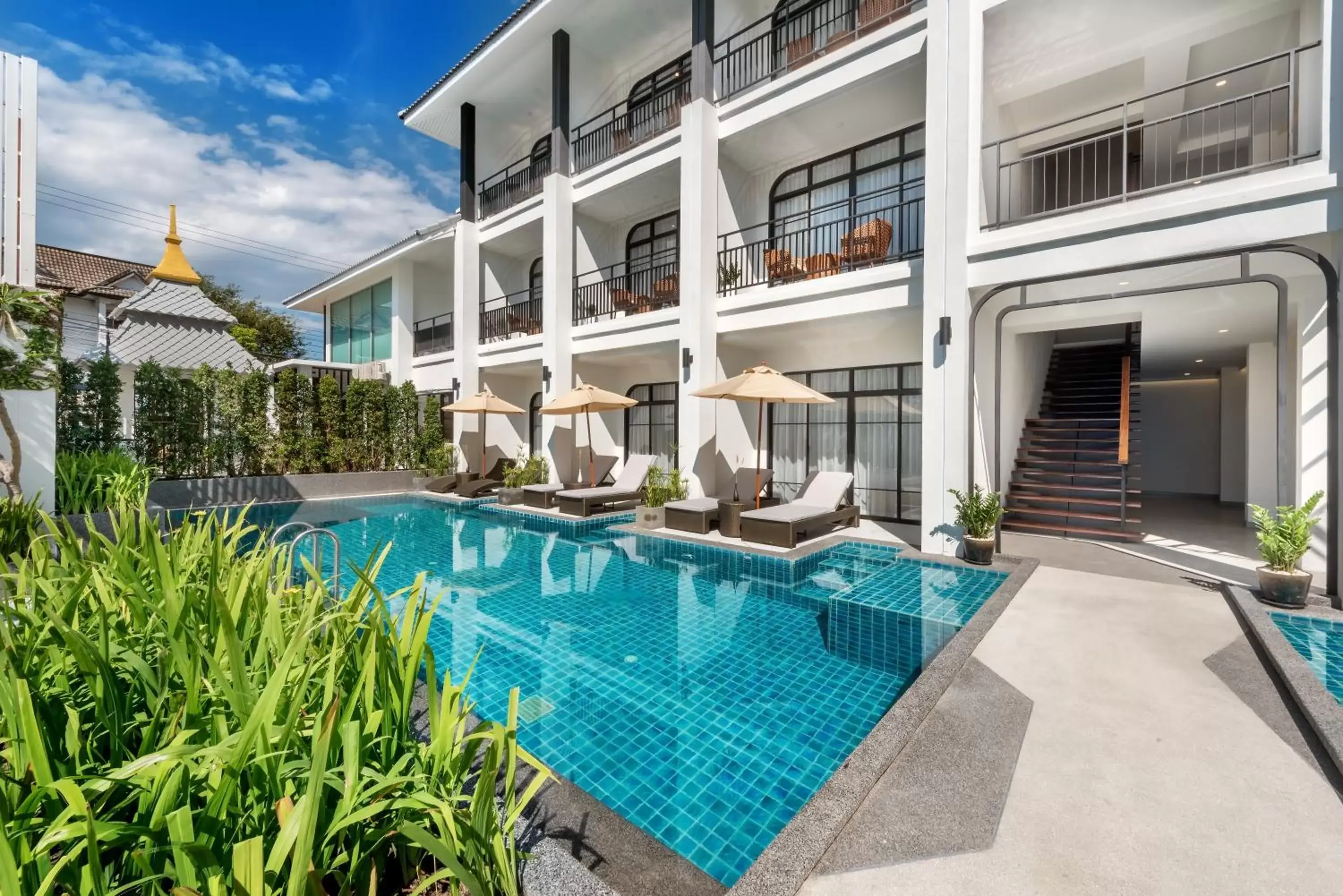 Property building, Swimming Pool in Ai Pai Hotel