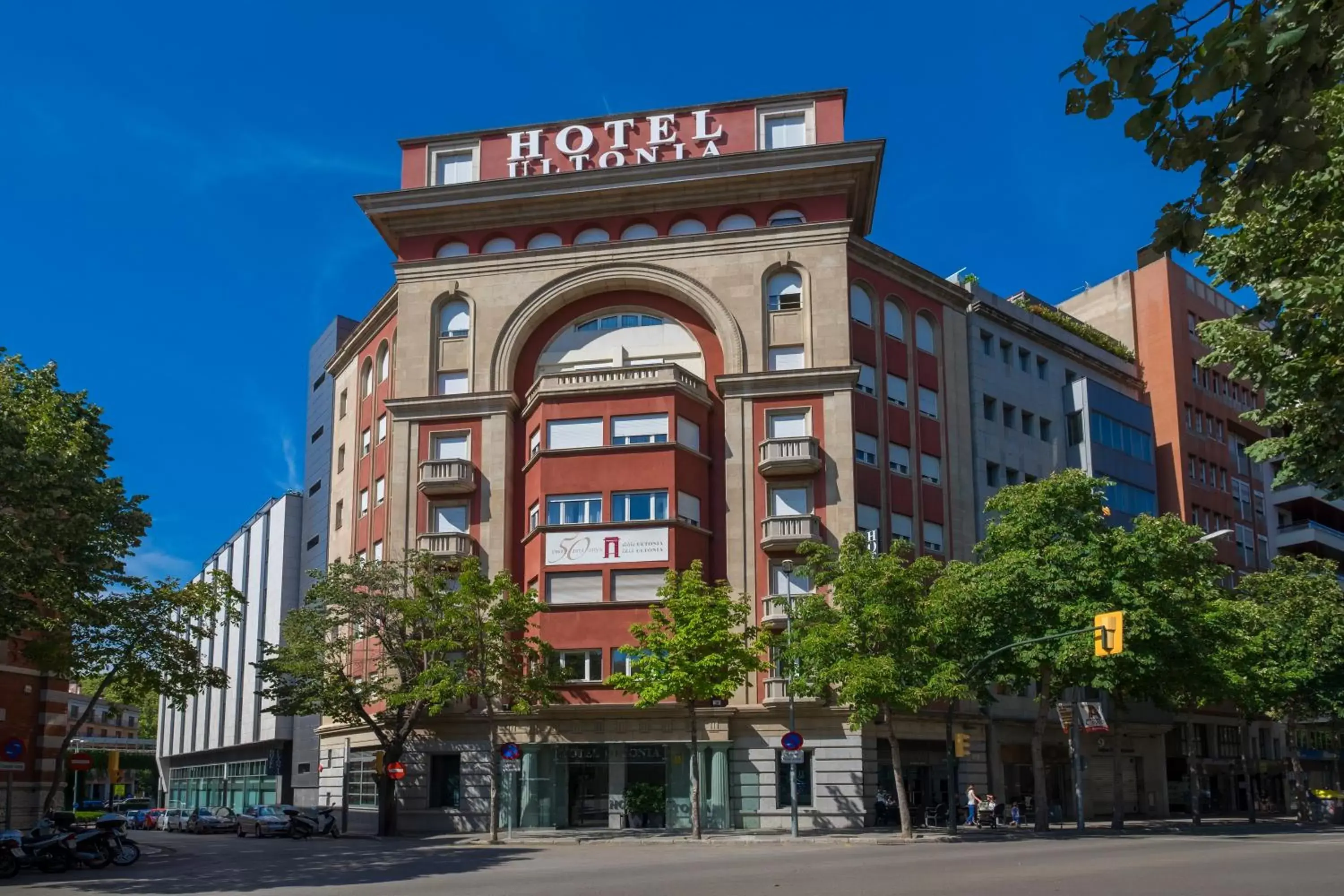Facade/entrance, Property Building in Hotel Gran Ultonia