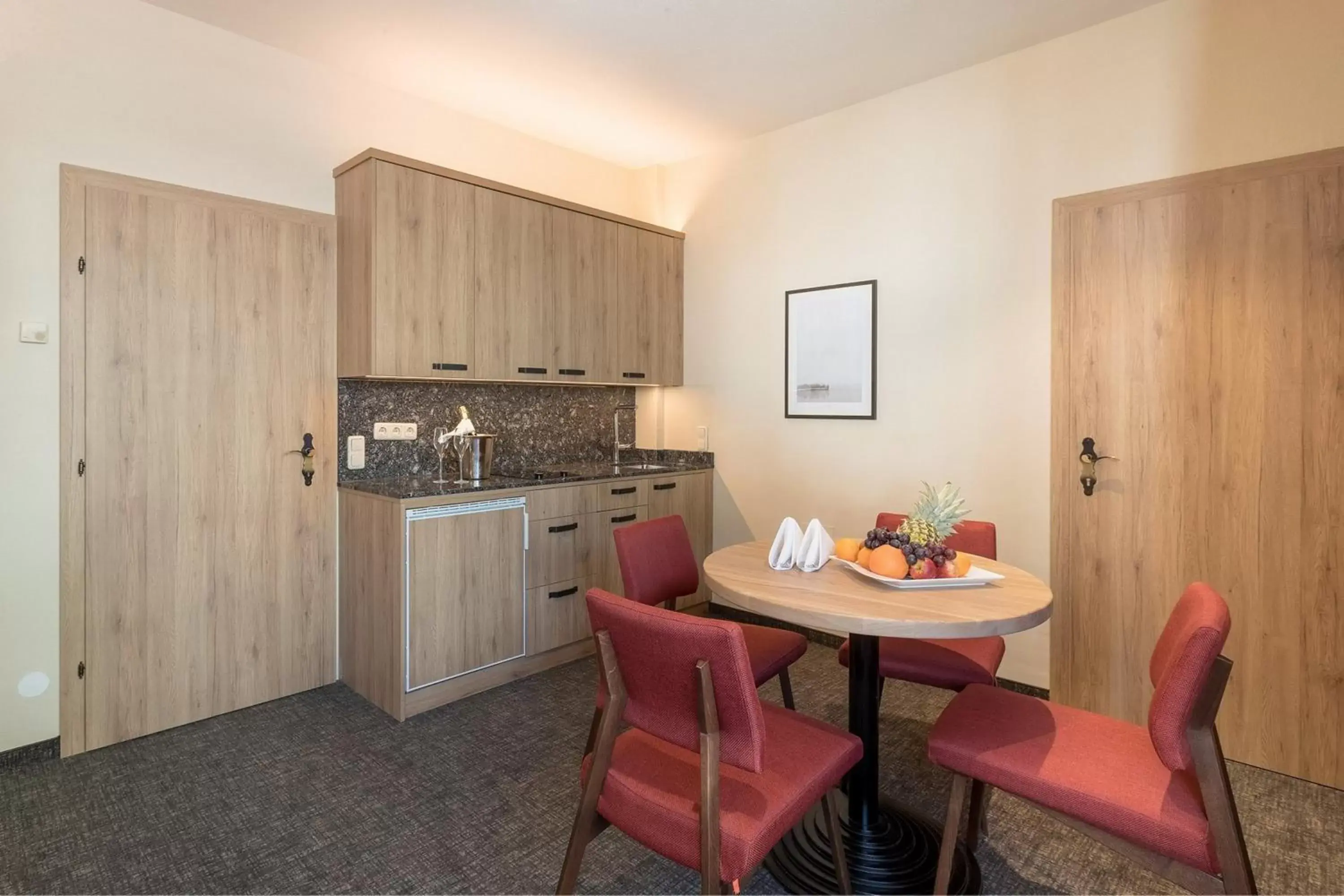 Kitchen or kitchenette, Kitchen/Kitchenette in Hotel Neue Post