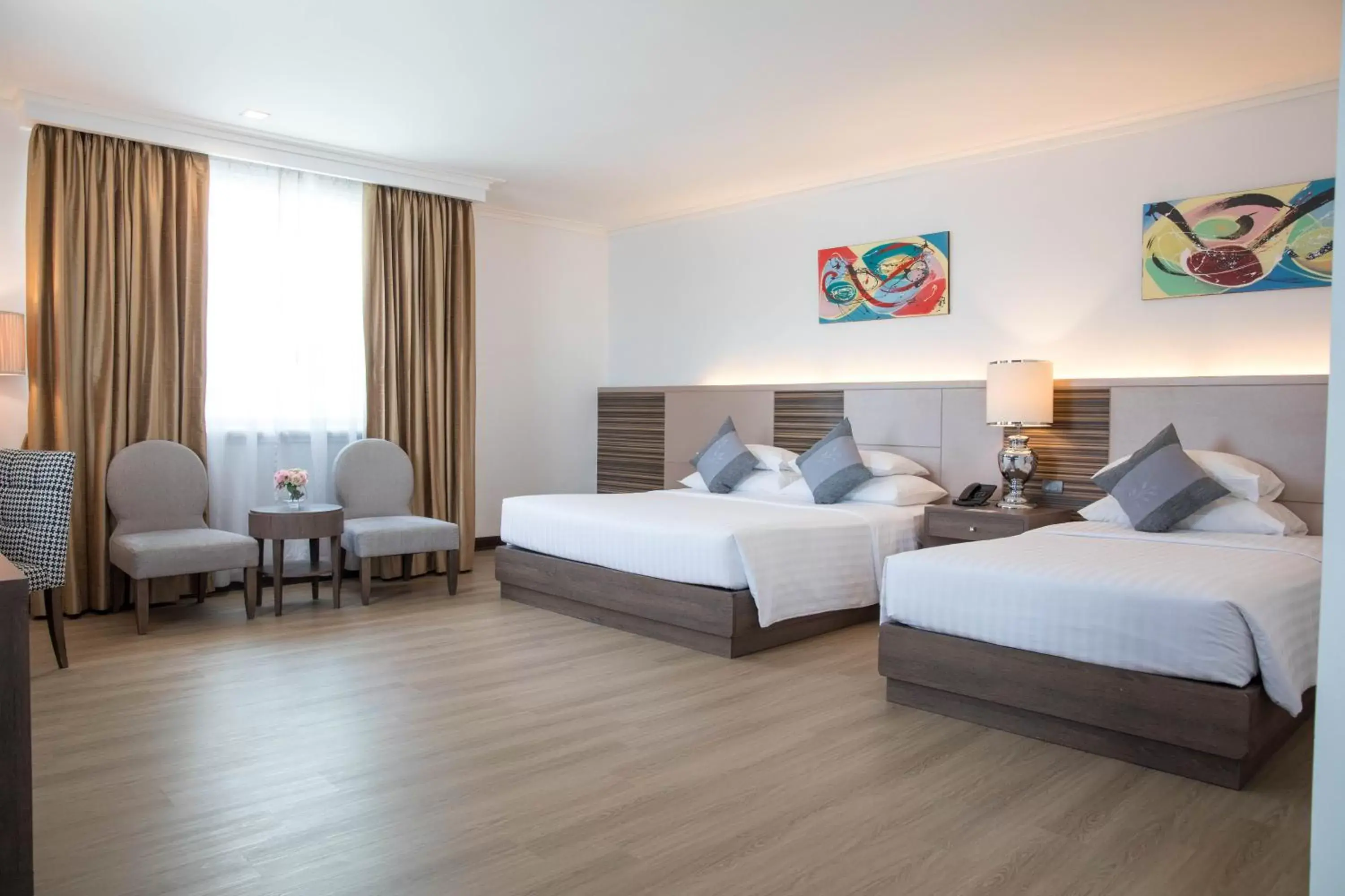 Guests, Bed in The Berkeley Hotel Pratunam - SHA Extra Plus