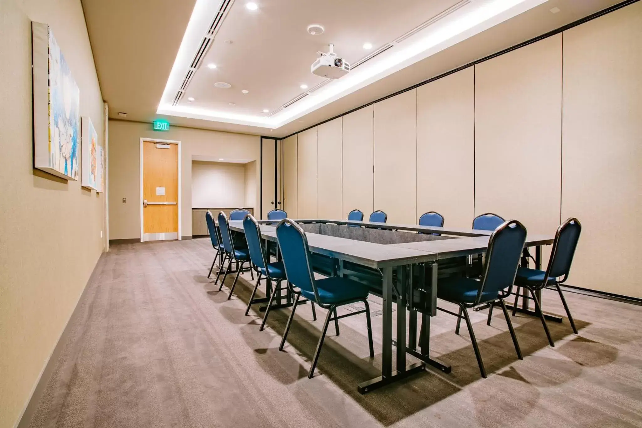 Meeting/conference room in Hotel Indigo Denver Downtown - Union Station, an IHG Hotel