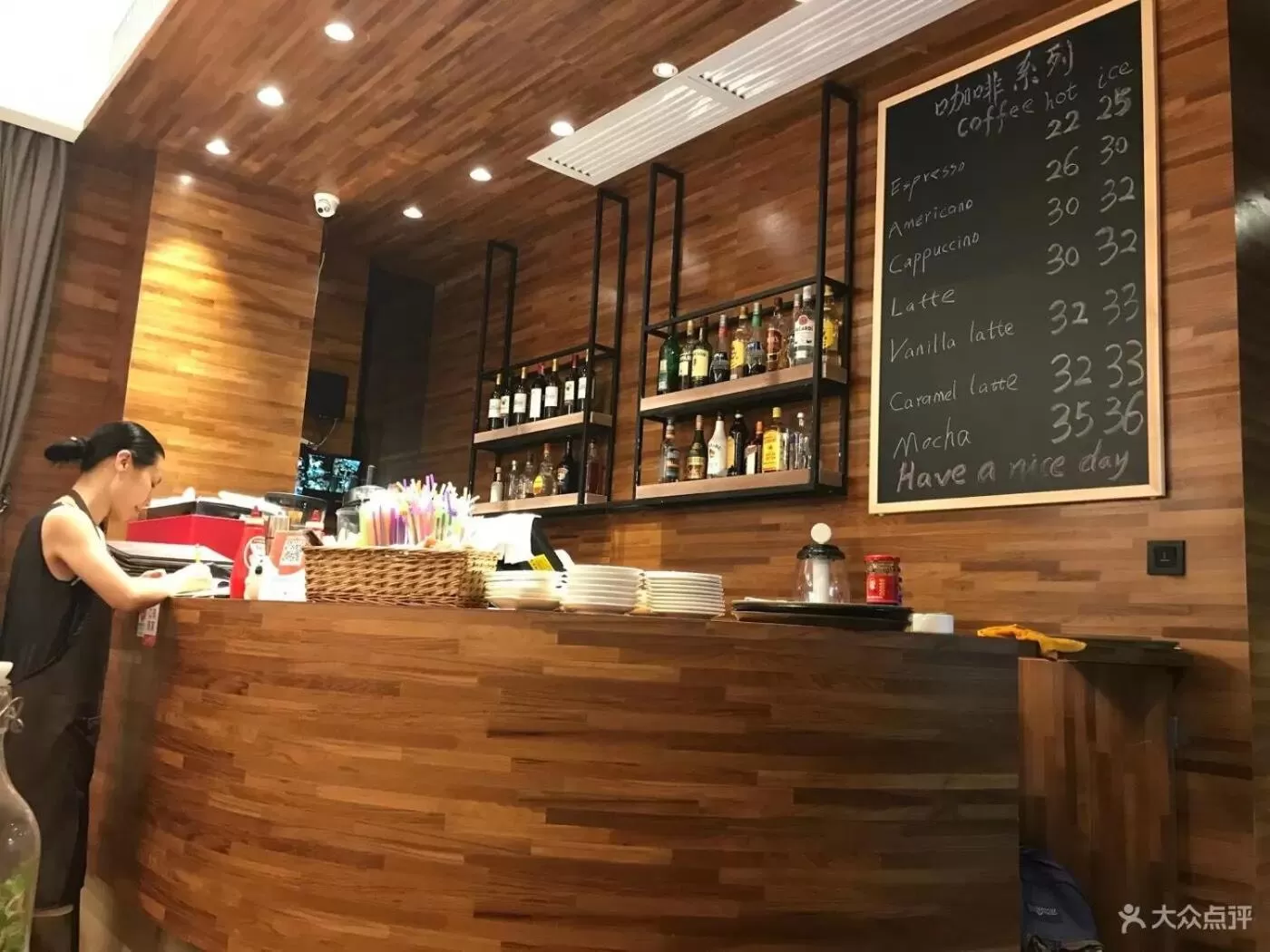 Restaurant/places to eat in Paco Hotel Gangding Metro Guangzhou