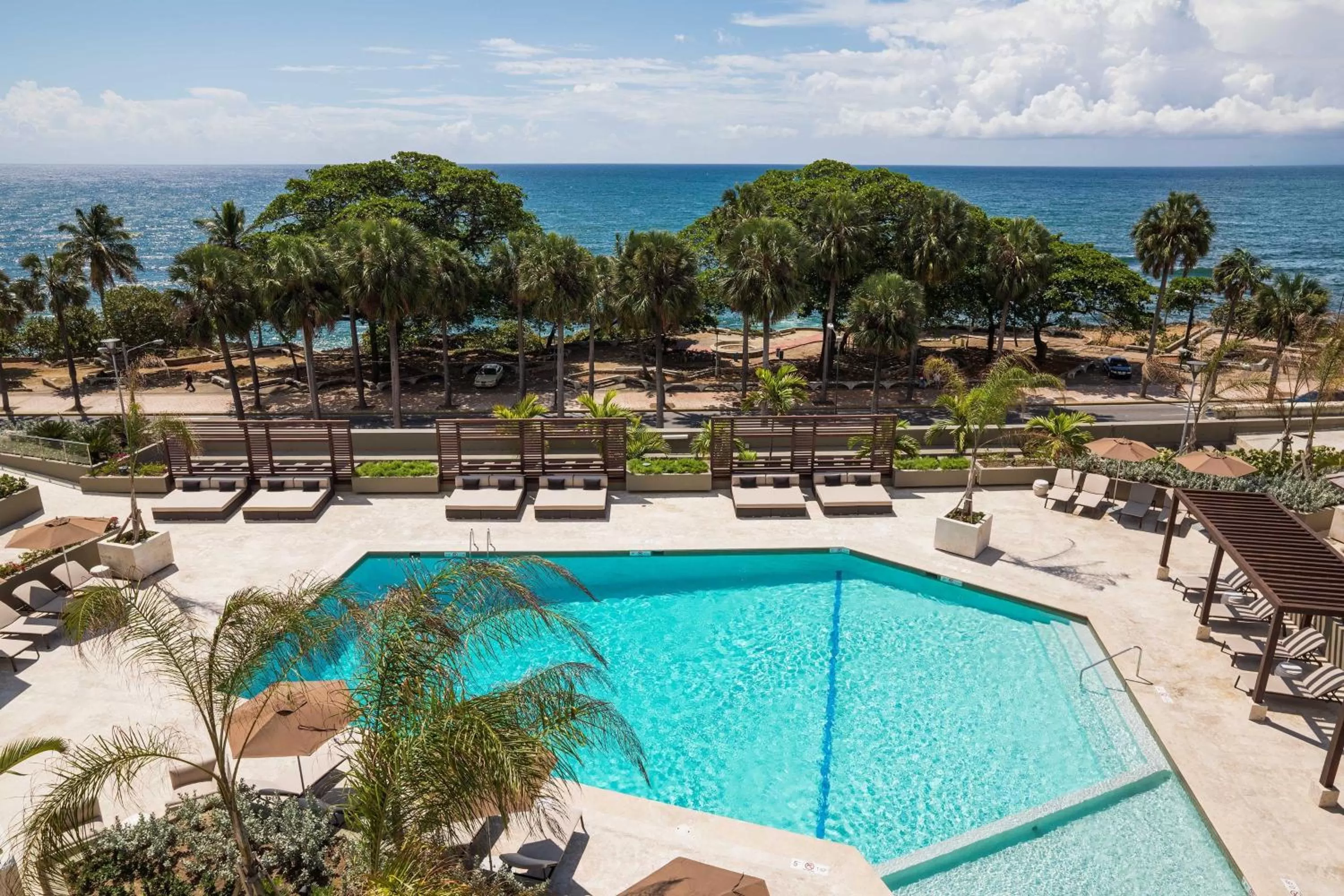Swimming pool in Sheraton Santo Domingo