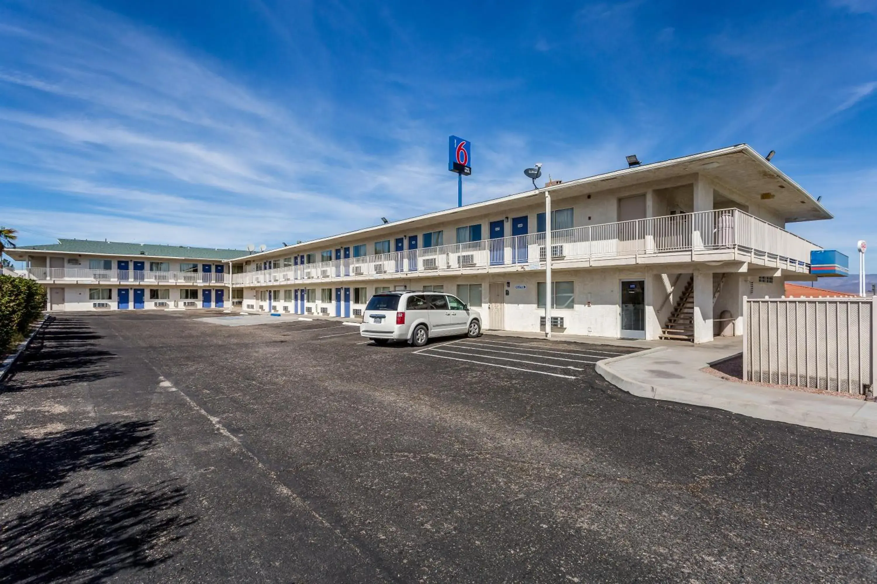 Facade/entrance, Property Building in Motel 6-Needles, CA