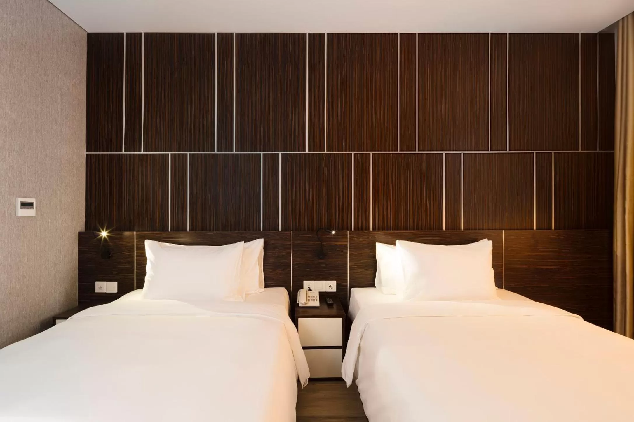 Bed in Emerald Bay Hotel & Spa Nha Trang