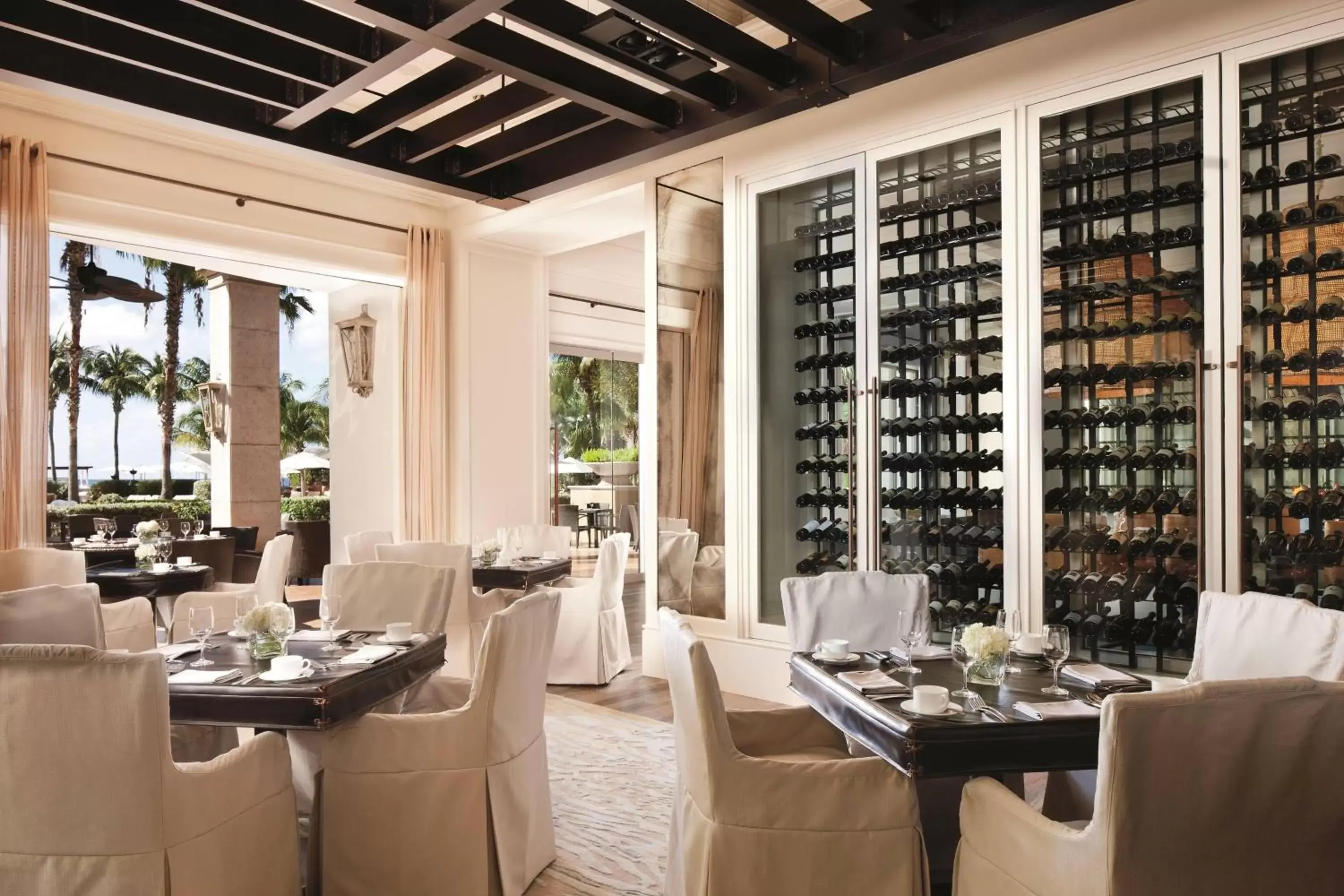 Restaurant/Places to Eat in The Ritz-Carlton, Grand Cayman