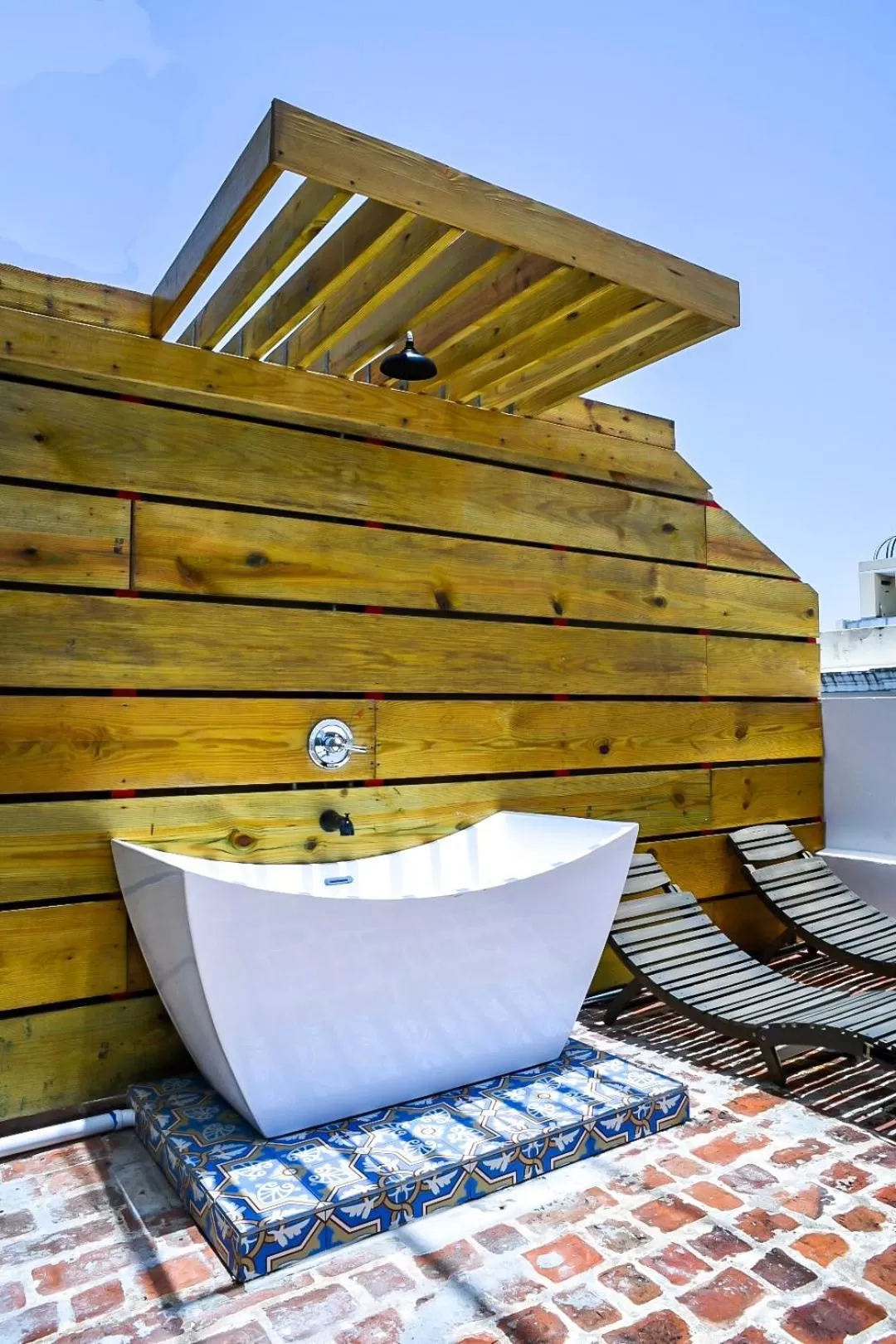 Open Air Bath in EL Colonial Open Bar Adults Only