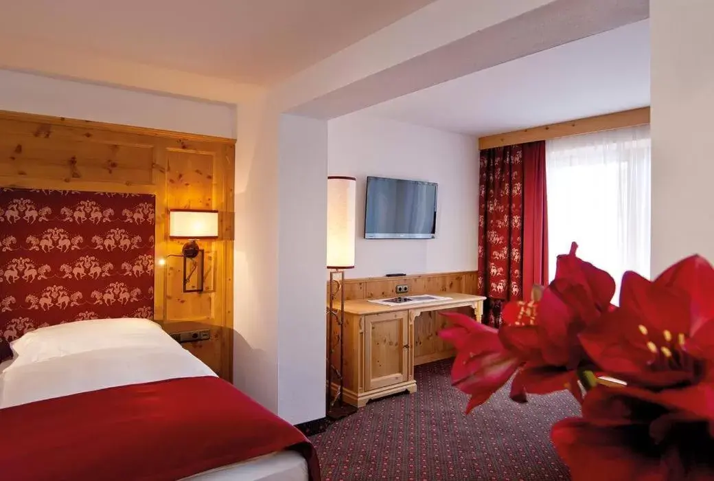Bedroom, Bed in Sporthotel Ellmau in Tirol