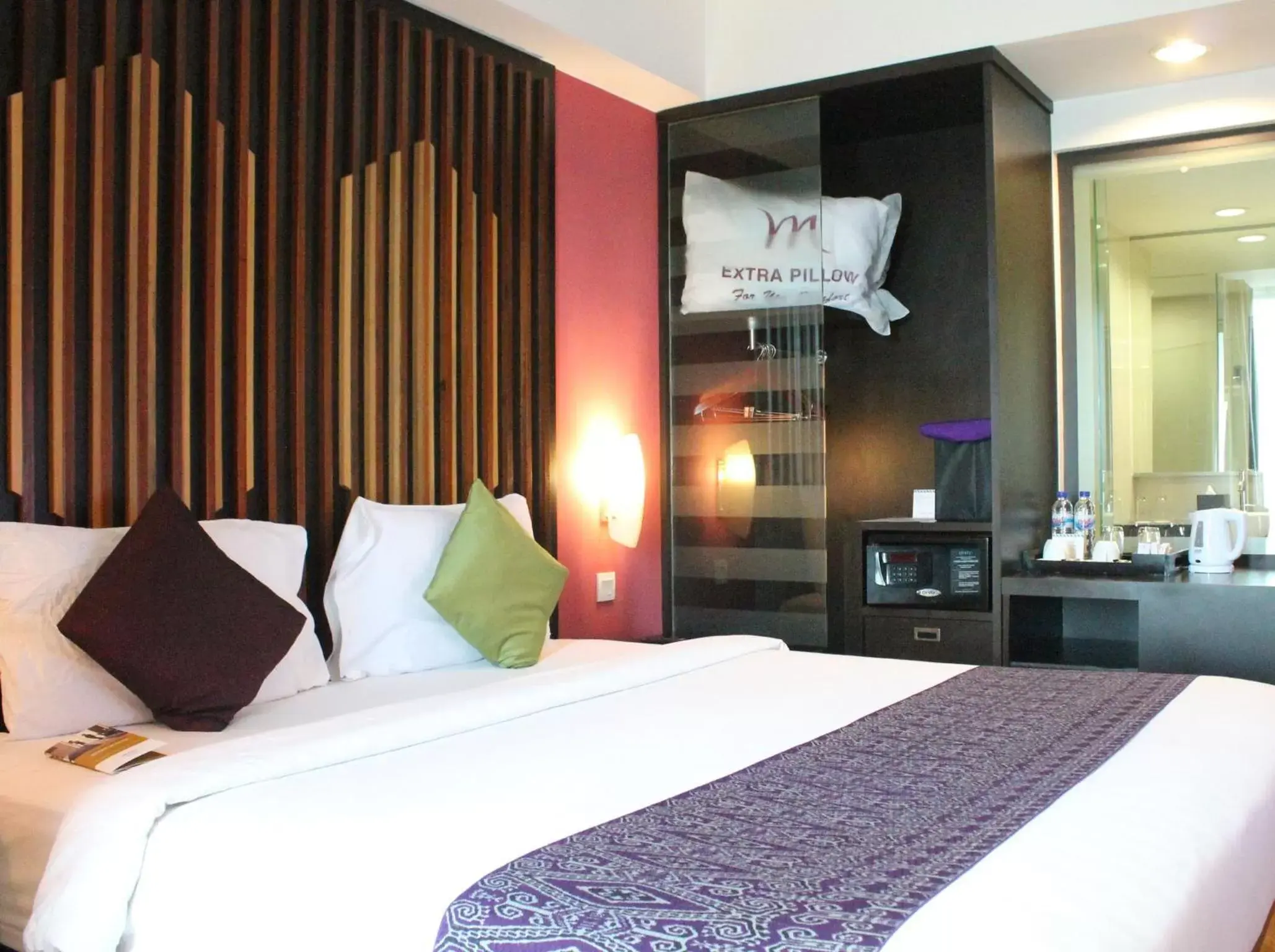 Bed in Mercure Pontianak City Center