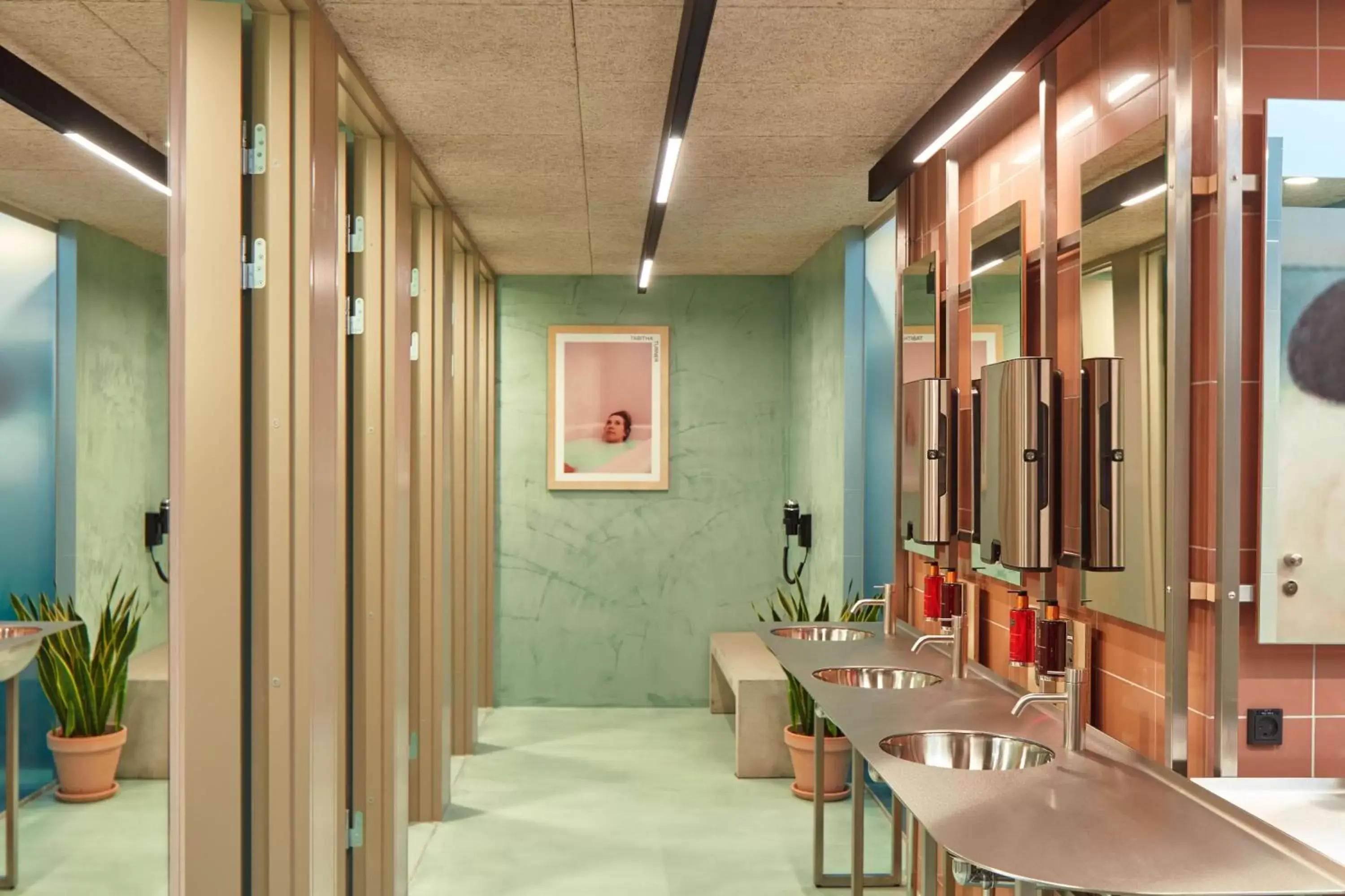 Bathroom in CityHub Copenhagen Bathroom in CityHub Copenhagen