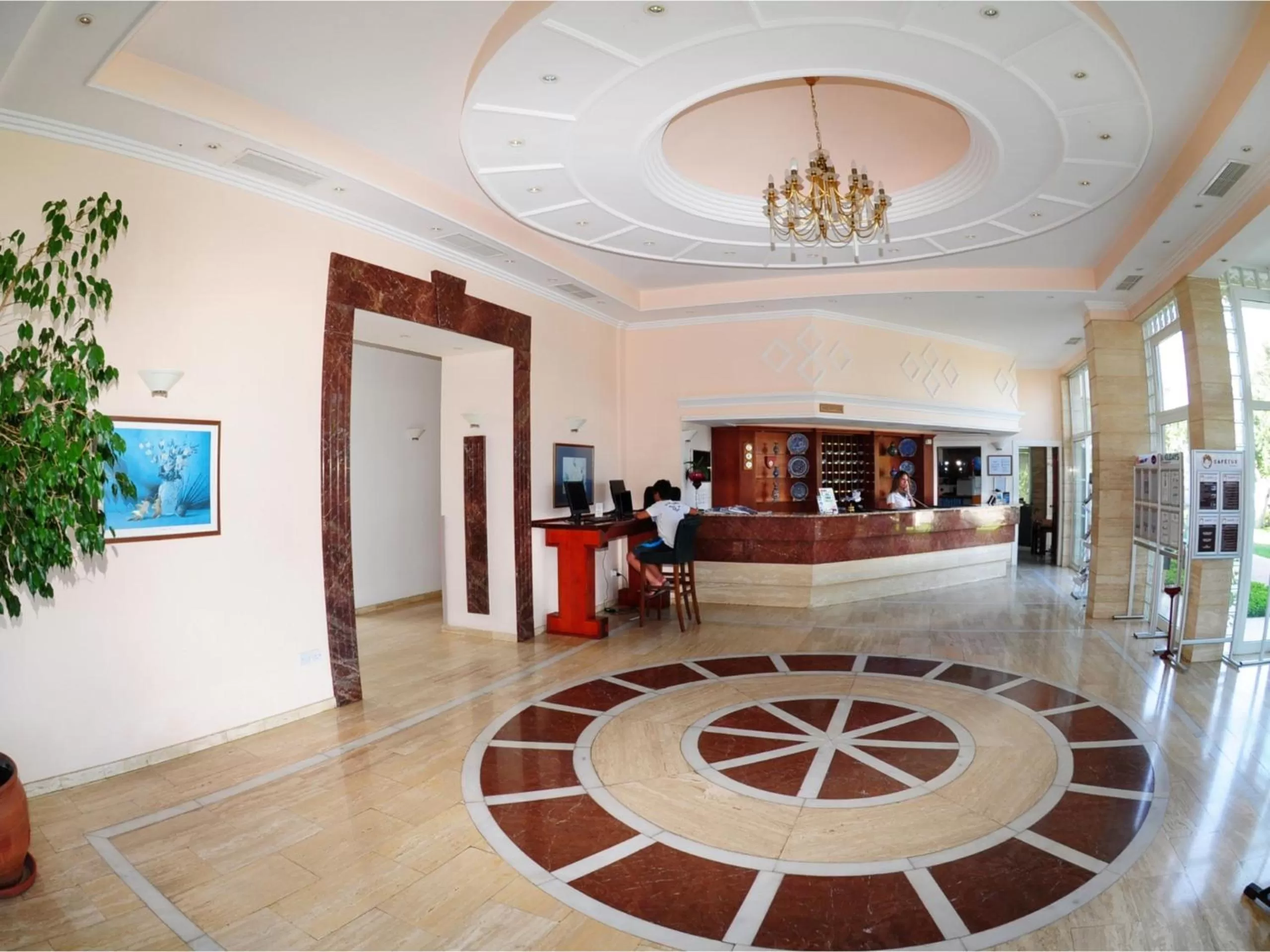 Lobby or reception in Denizkizi Hotel