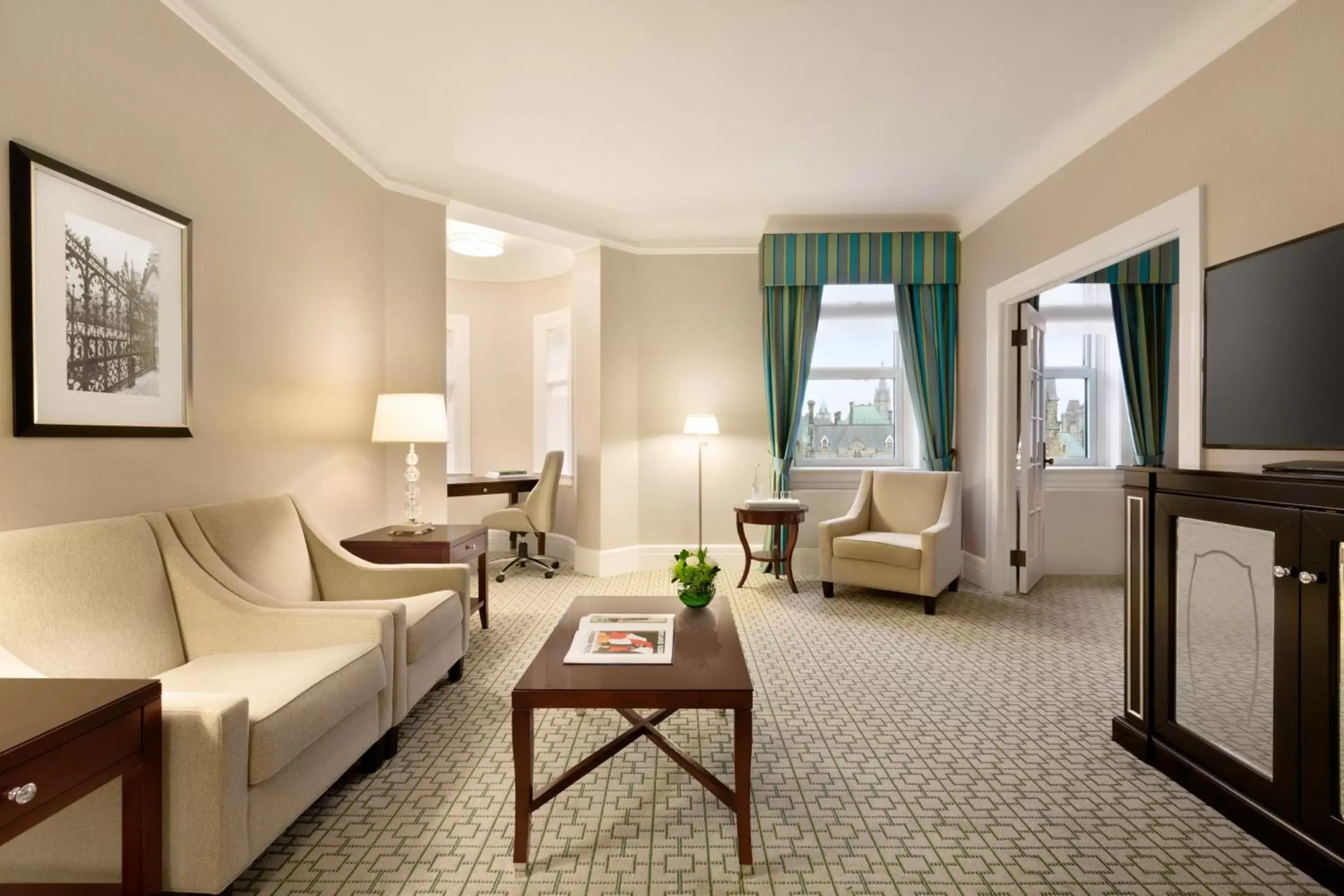 Seating Area in Fairmont Chateau Laurier