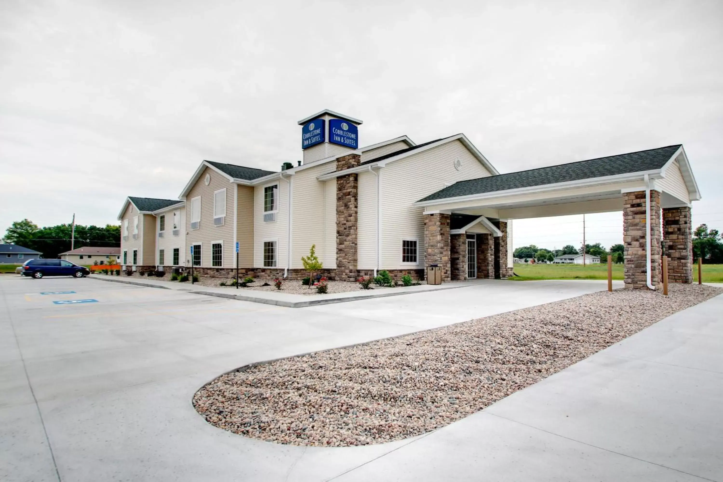 Facade/entrance, Property Building in Cobblestone Inn & Suites - Schuyler