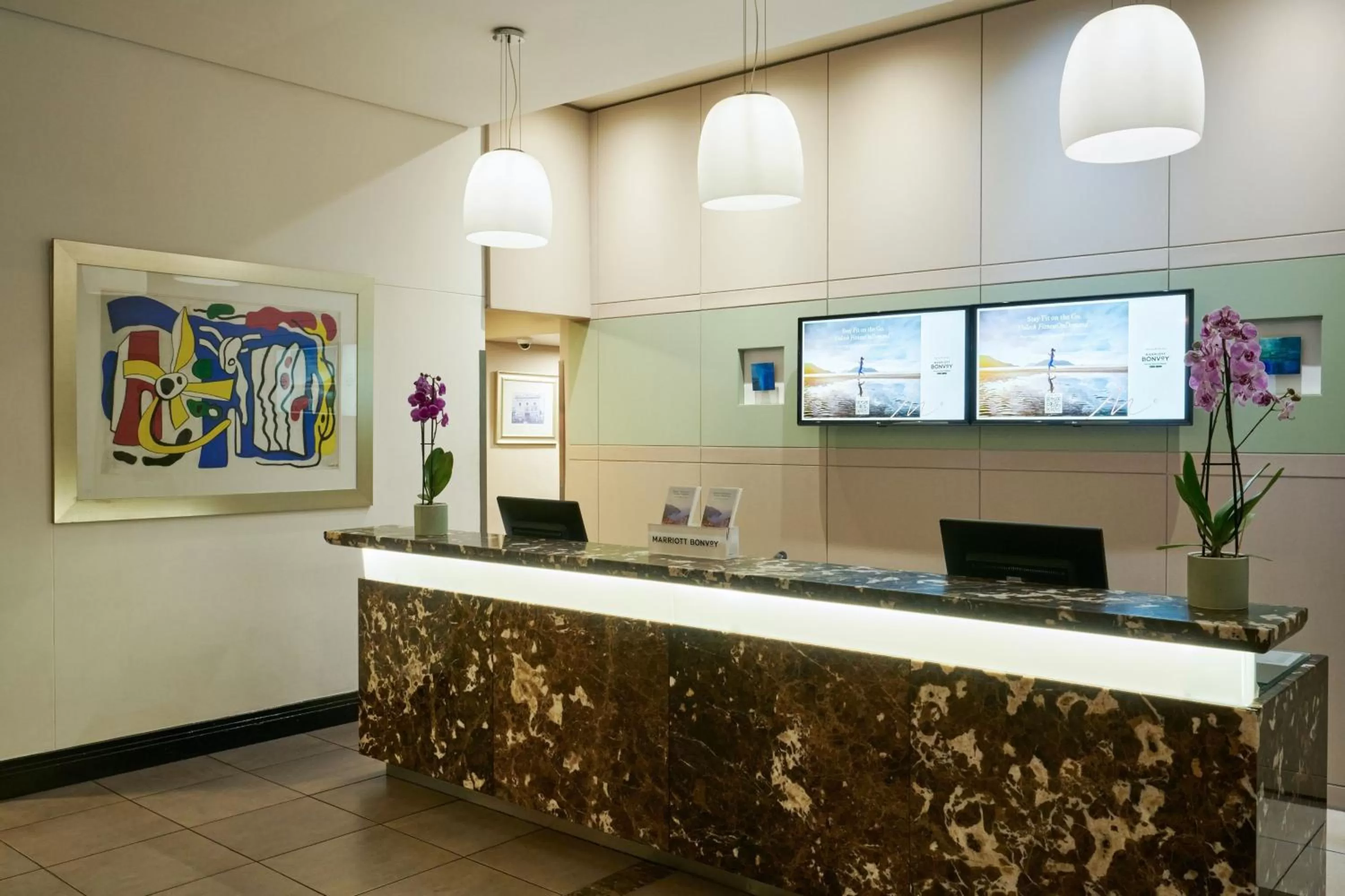 Lobby or reception in Protea Hotel by Marriott Cape Town North Wharf