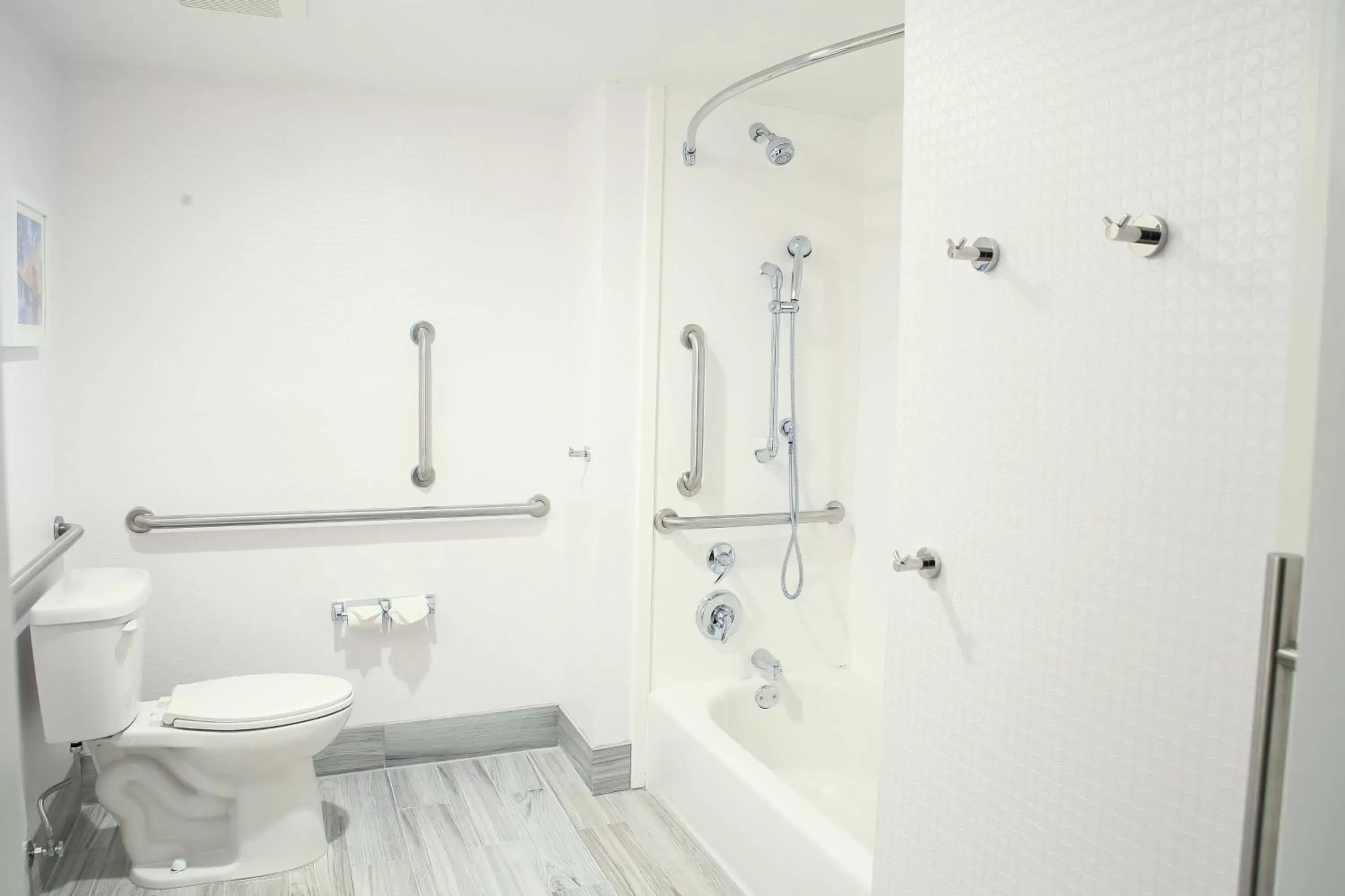 Bathroom in Hampton Inn & Suites Mount Laurel/Moorestown