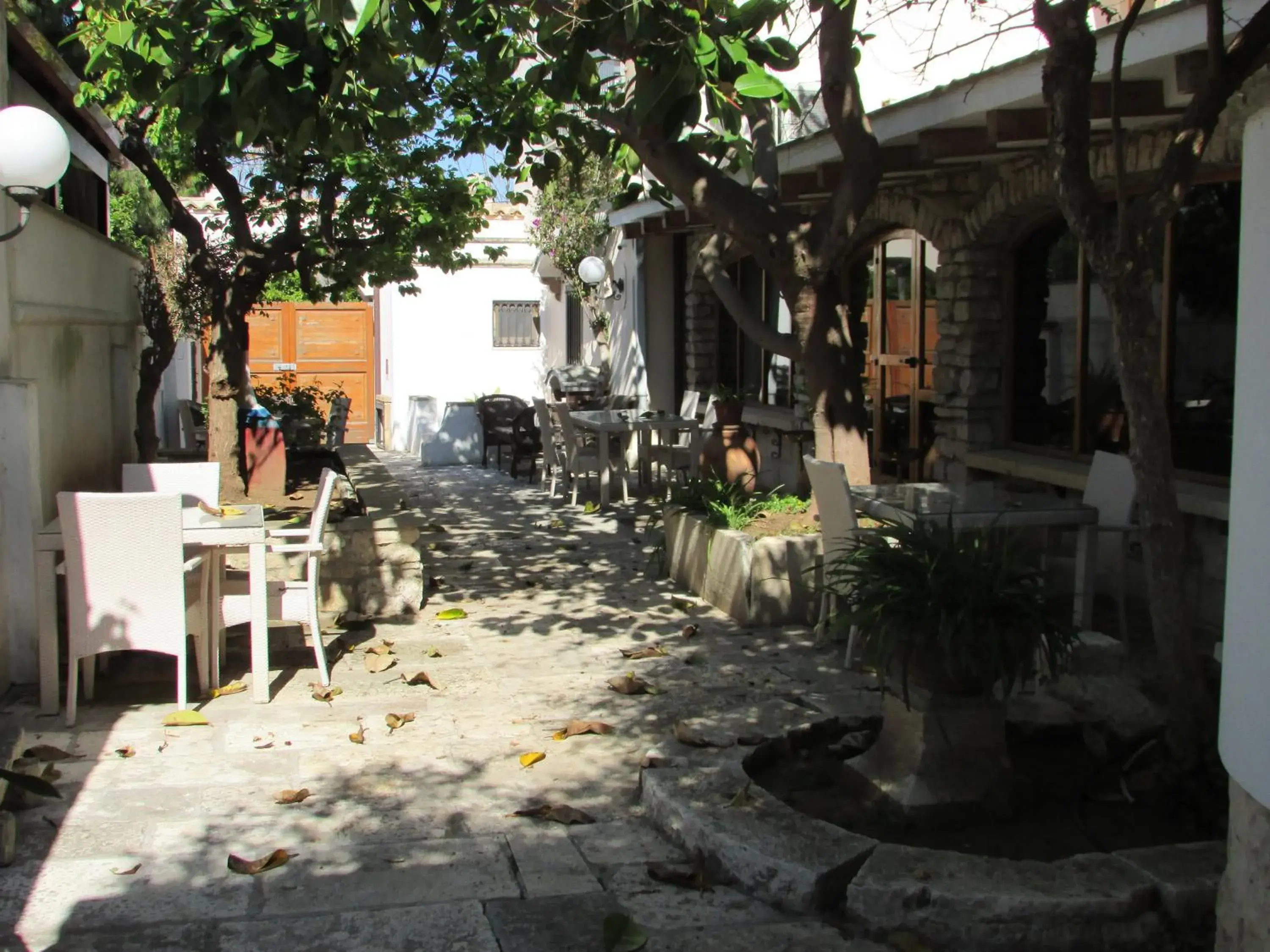 Garden, Restaurant/Places to Eat in Masseria Sant'Anna