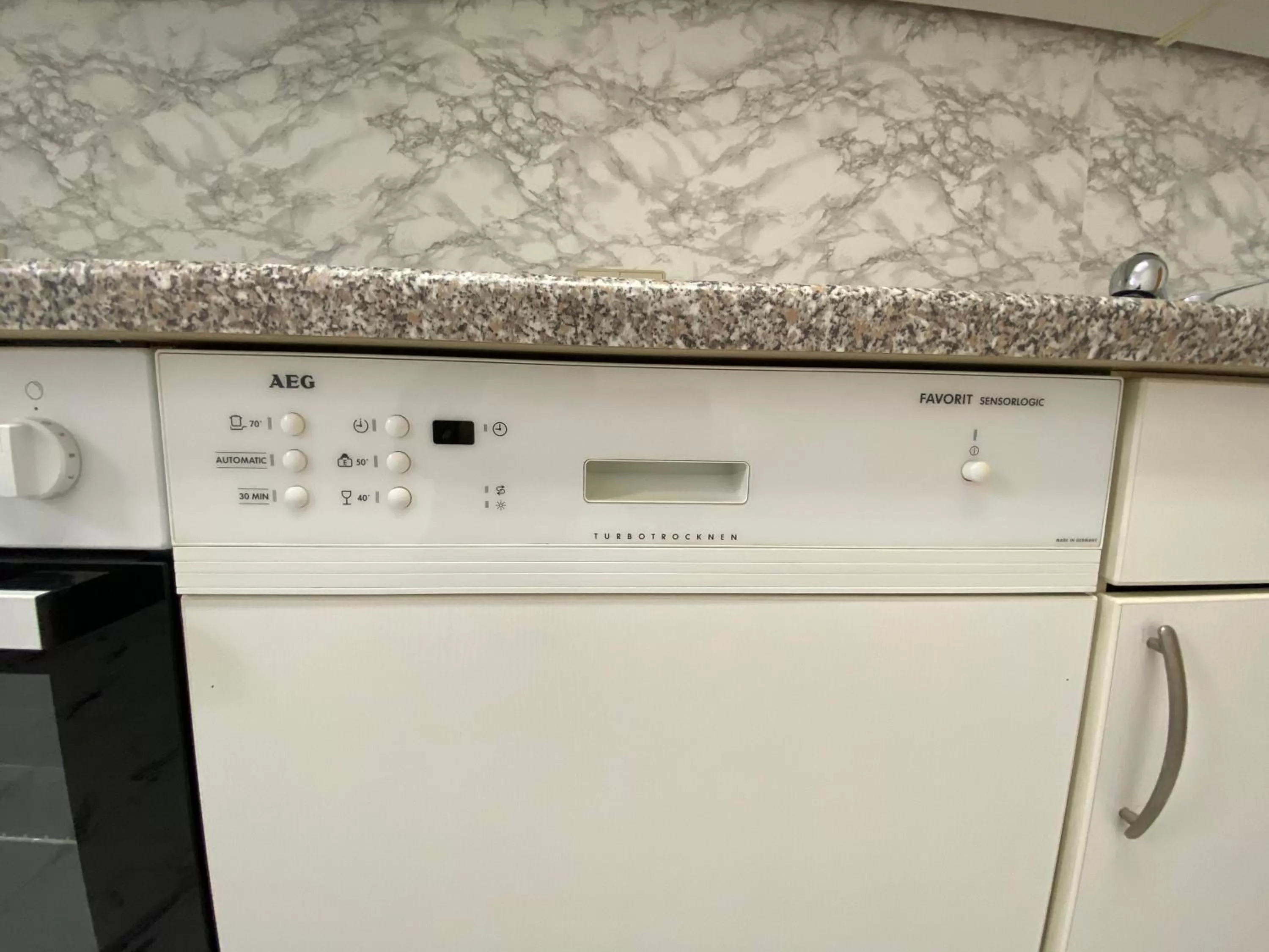 Kitchen or kitchenette in Hotel Bielatal