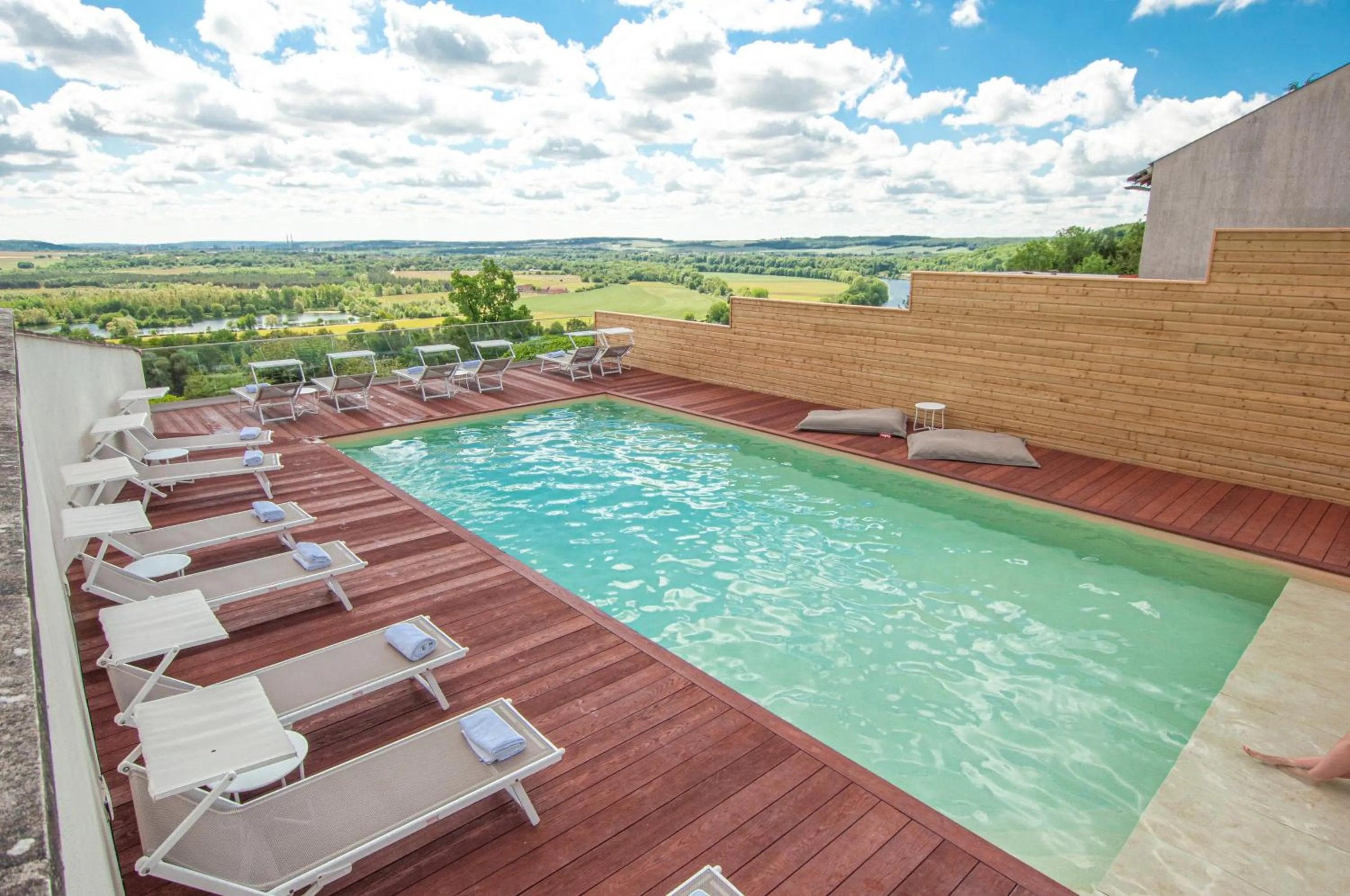 Swimming pool in Domaine De La Corniche