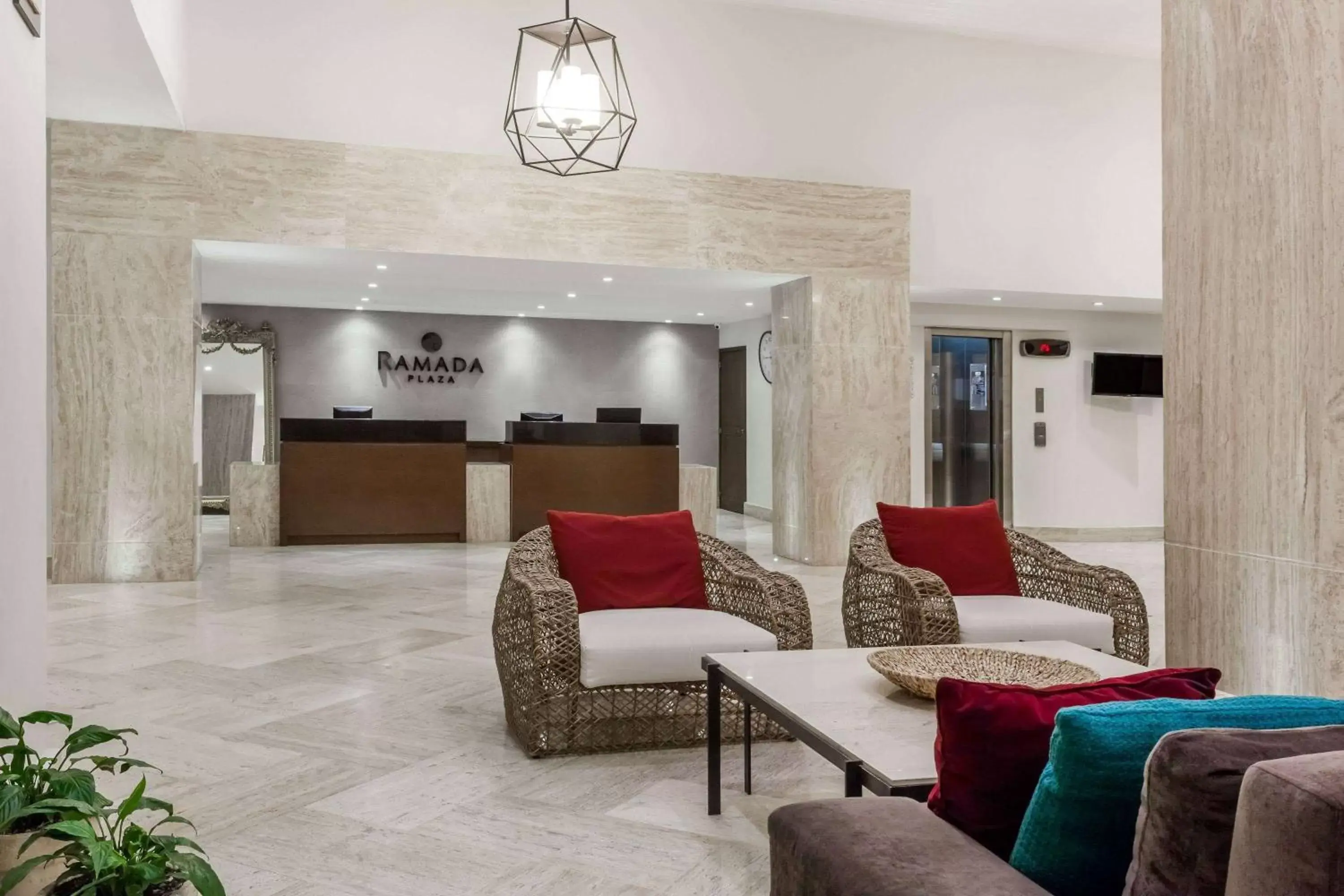 Lobby or reception, Lobby/Reception in Ramada Plaza by Wyndham Leon