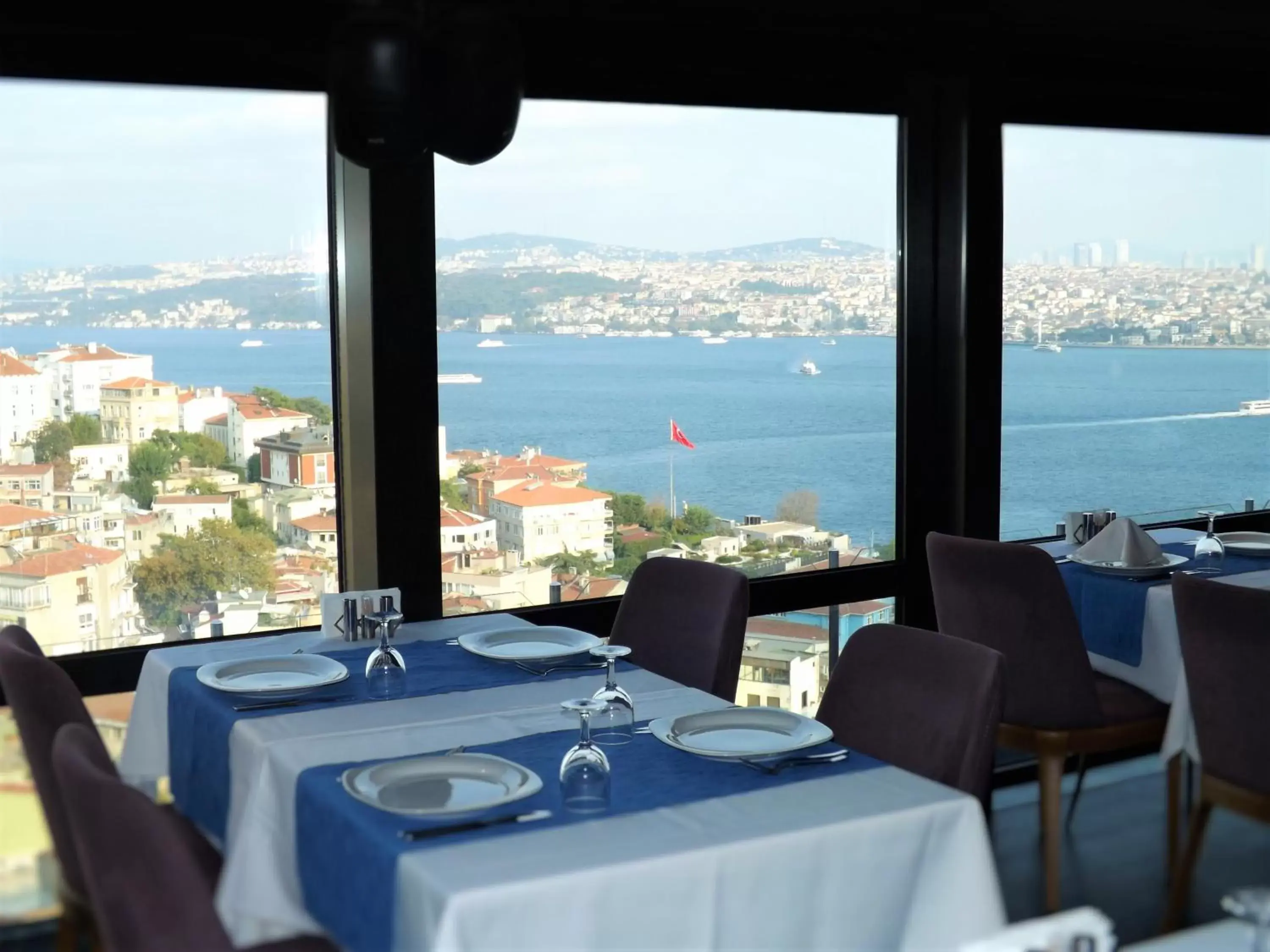 Day, Restaurant/Places to Eat in Cihangir Hotel