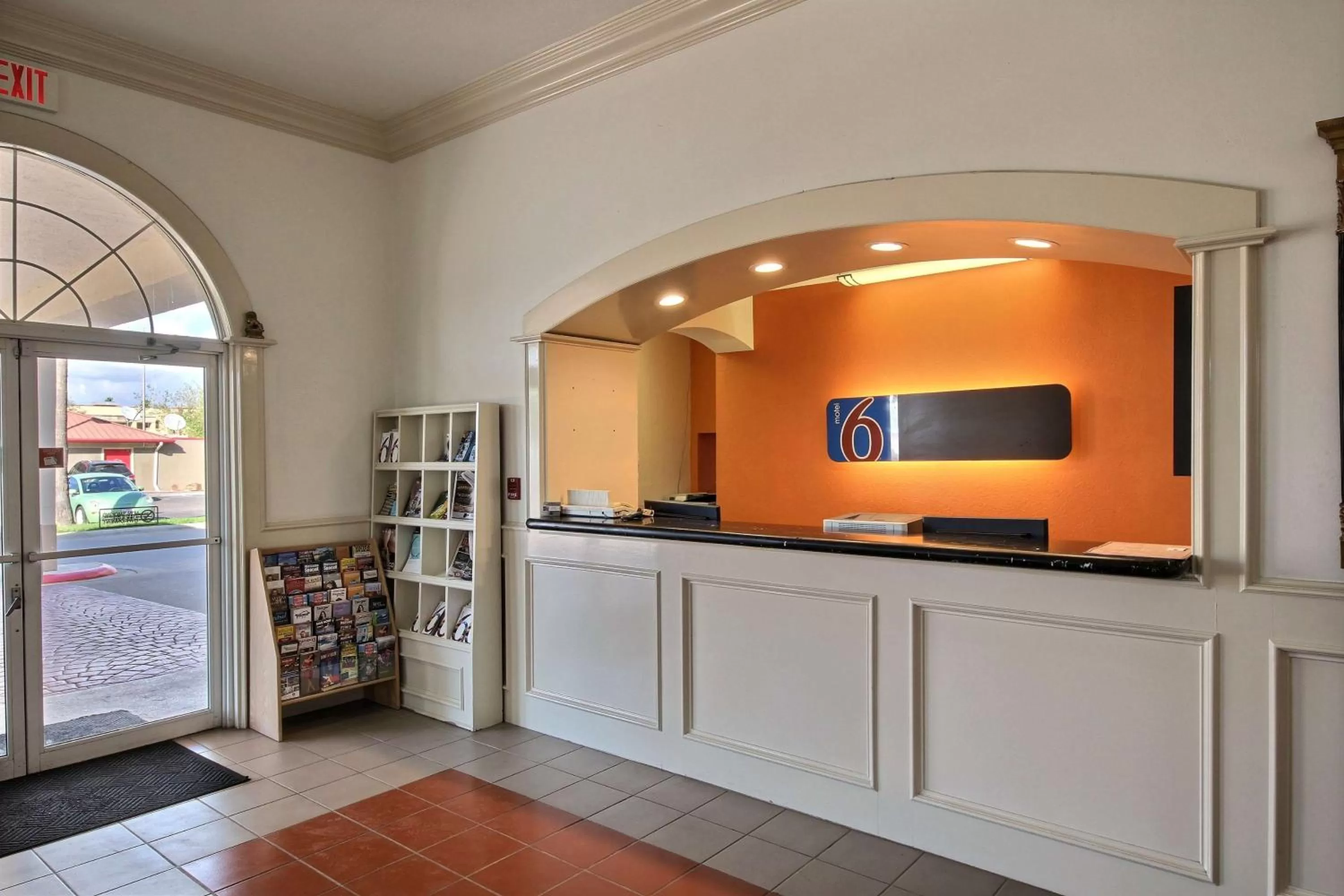 Property logo or sign in Motel 6-Edinburg, TX