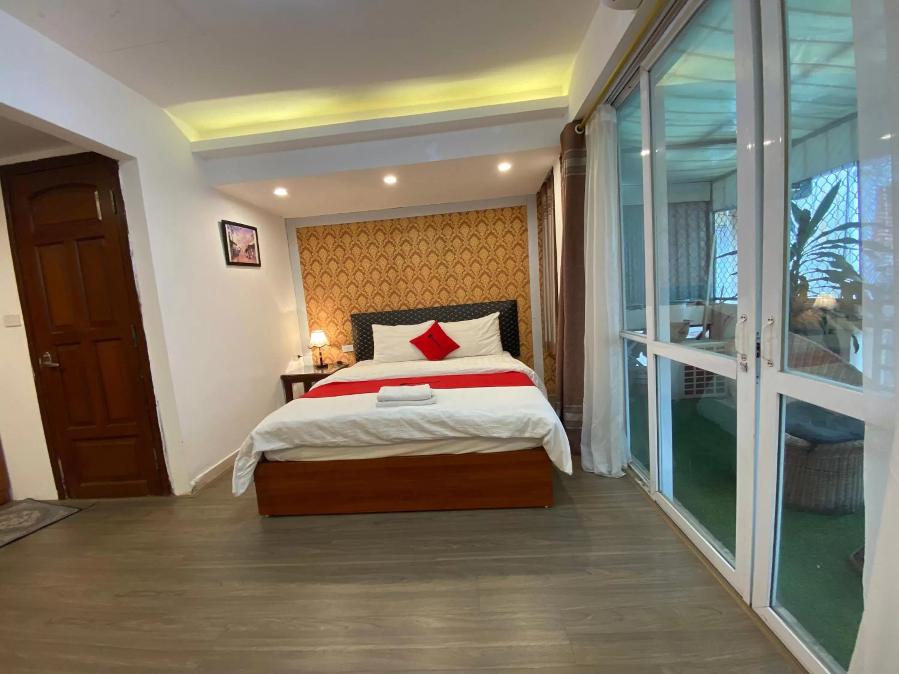 Photo of the whole room, Bed in Sophie hotel