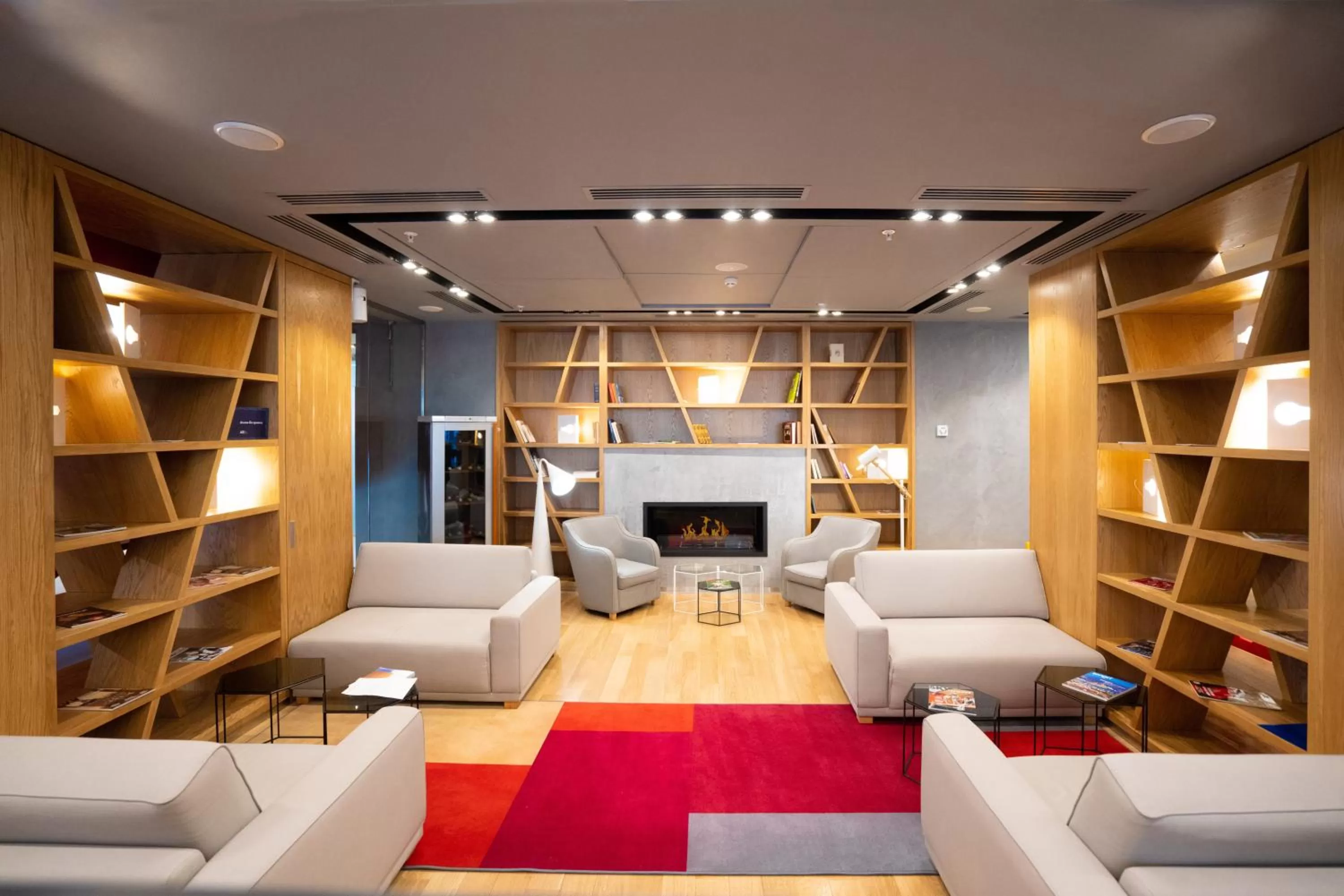 Restaurant/places to eat in Novotel Almaty City Center