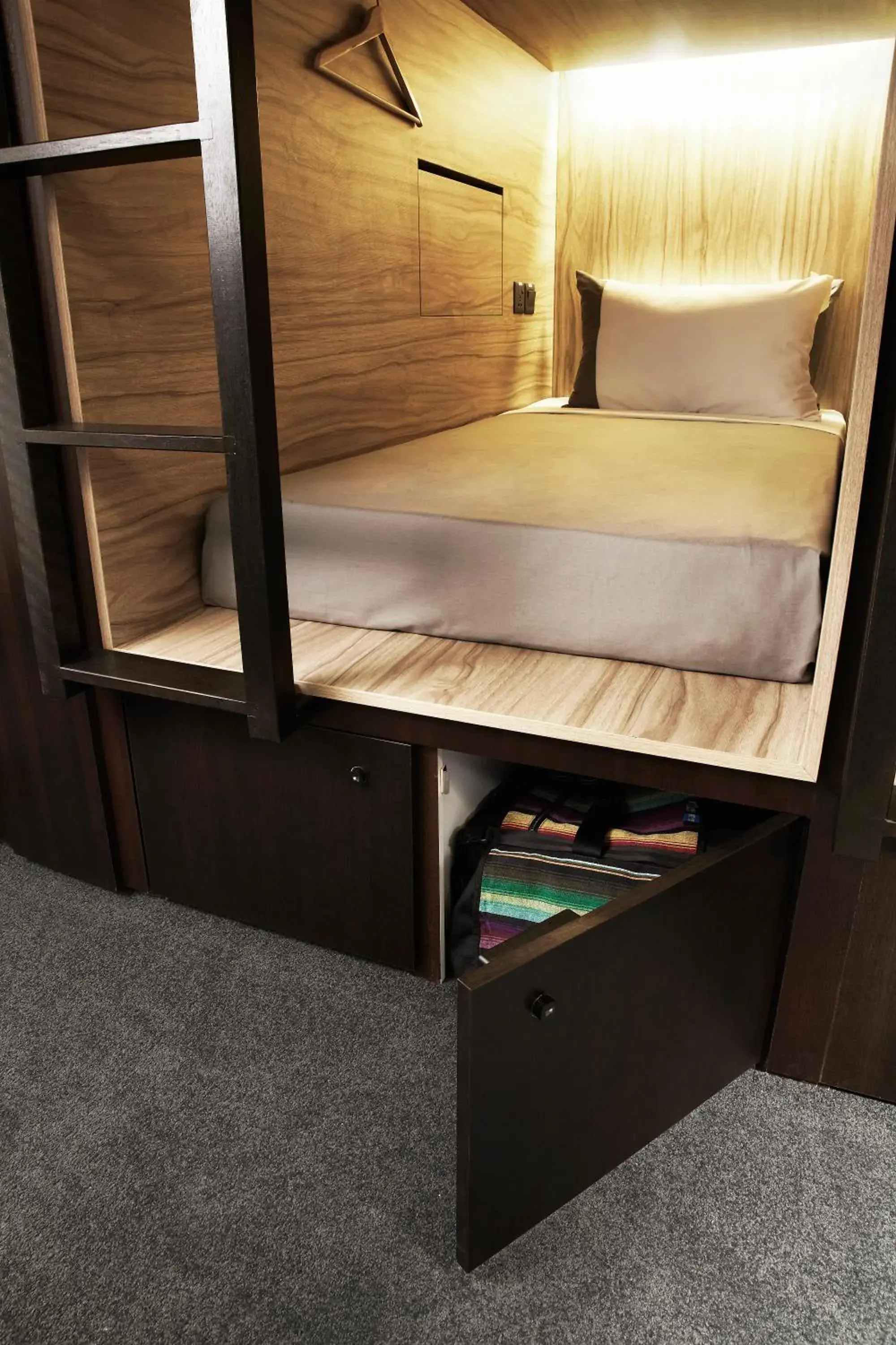 Bed in The Pod @ Beach Road Boutique Capsule Hotel