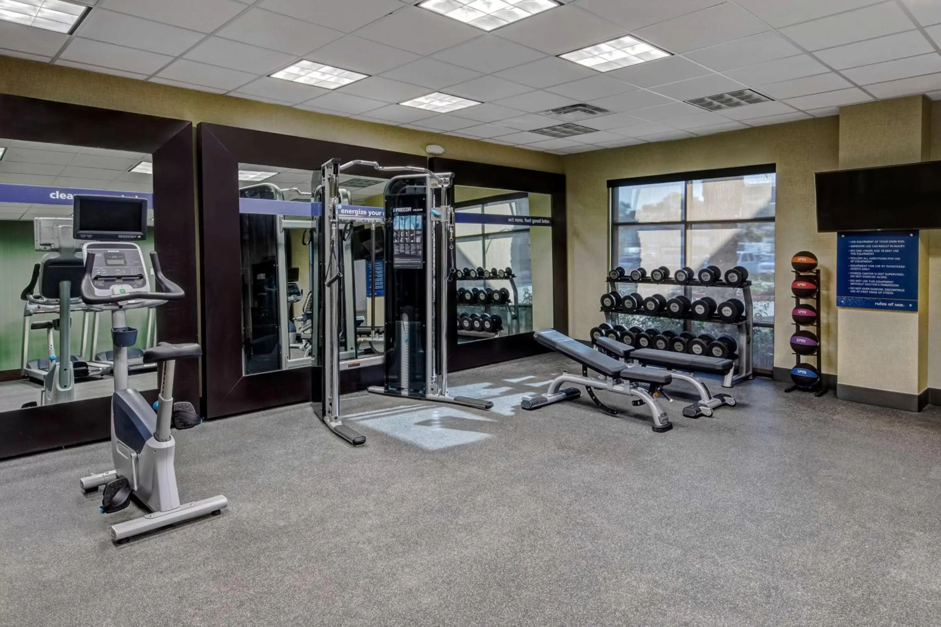 Fitness centre/facilities, Fitness Center/Facilities in Hampton Inn & Suites San Jose Airport