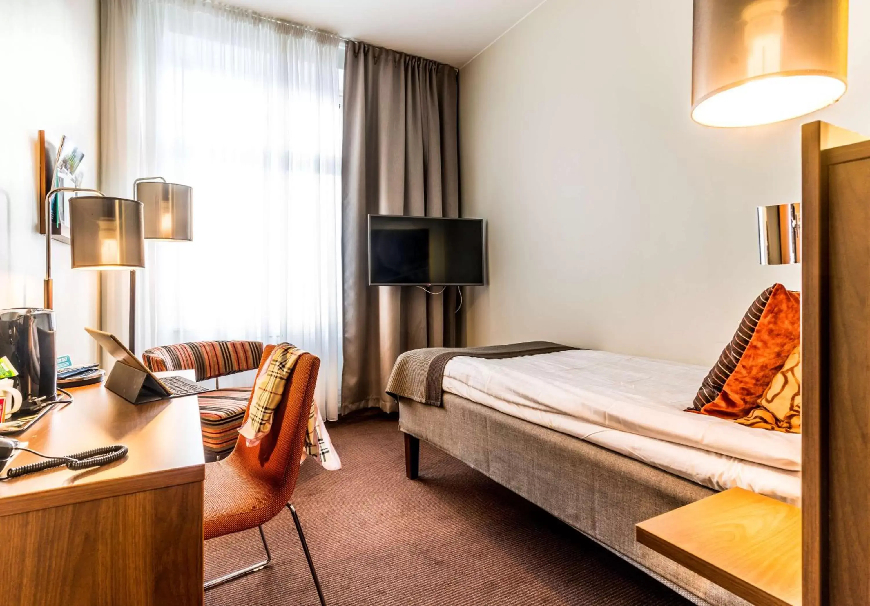 Photo of the whole room, Bed in Scandic Stora Hotellet