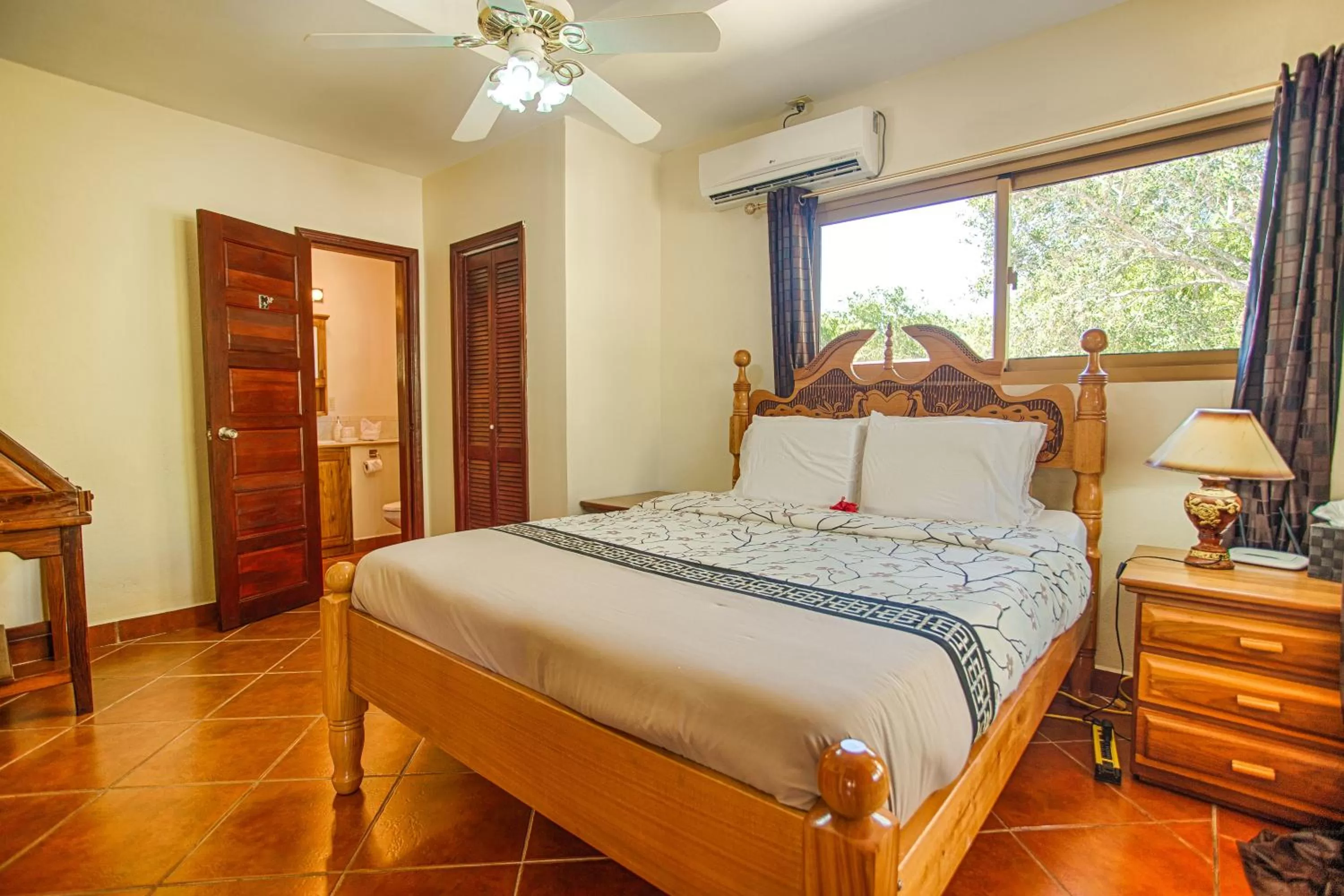 Day, Bed in Wild Orchid