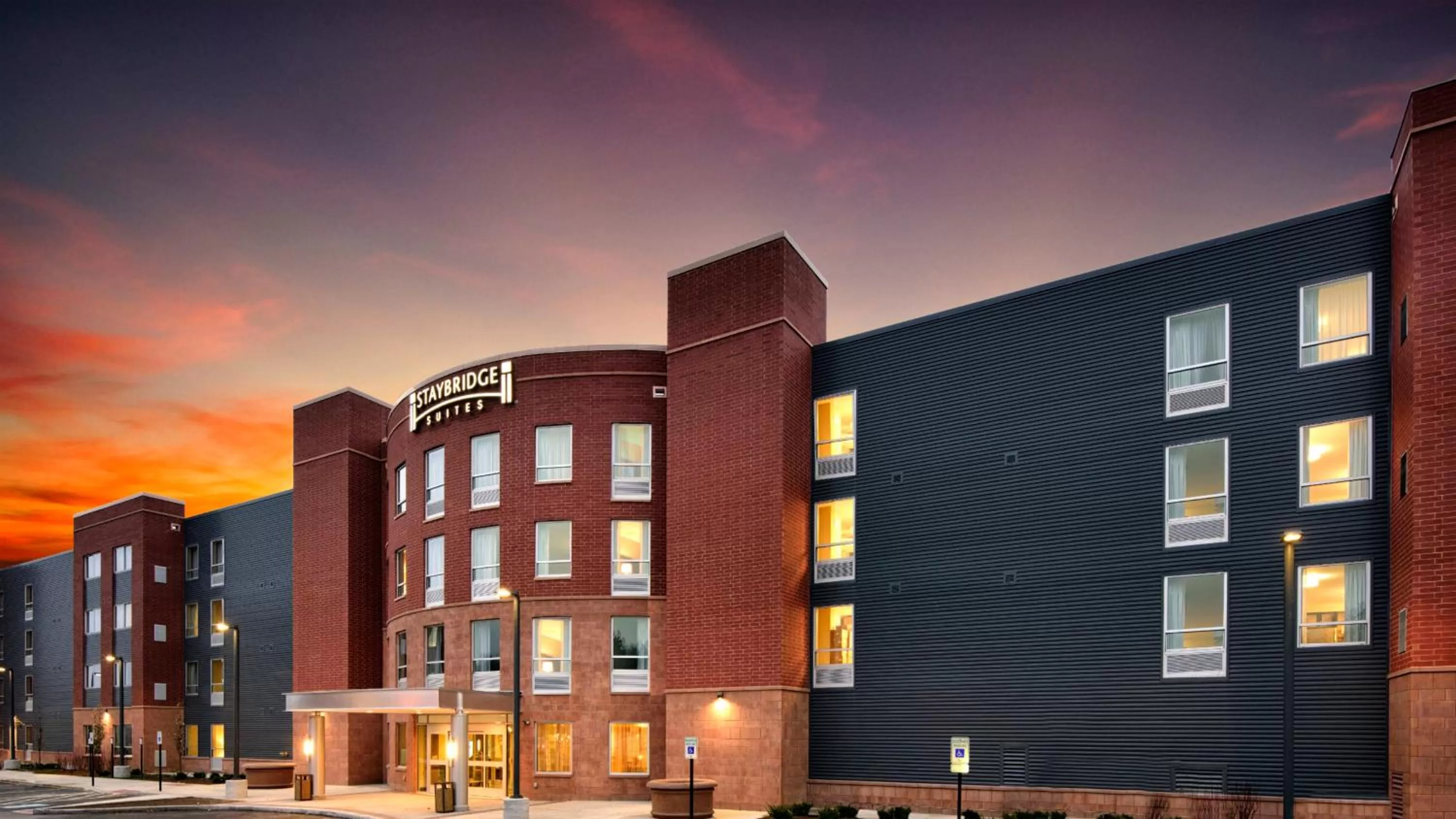 Property building in Staybridge Suites Marquette by IHG