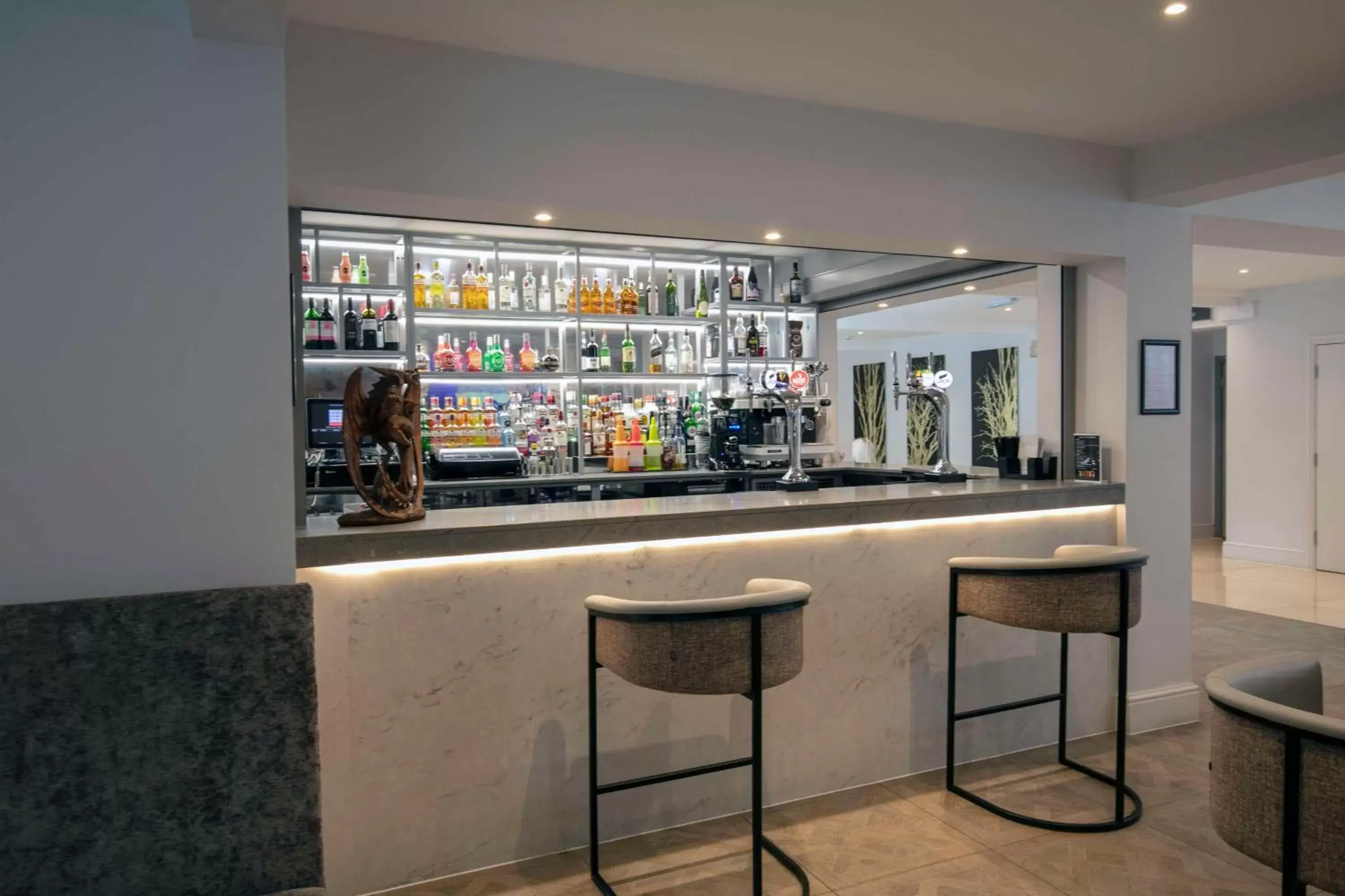 Restaurant/places to eat, Lounge/Bar in Best Western Heronston Hotel & Spa