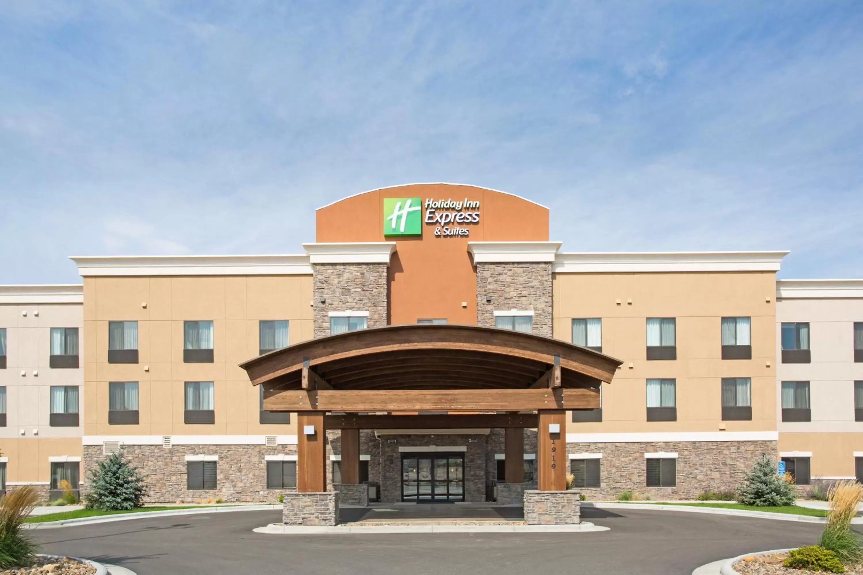 Property building in Holiday Inn Express Hotel & Suites Glendive, an IHG Hotel