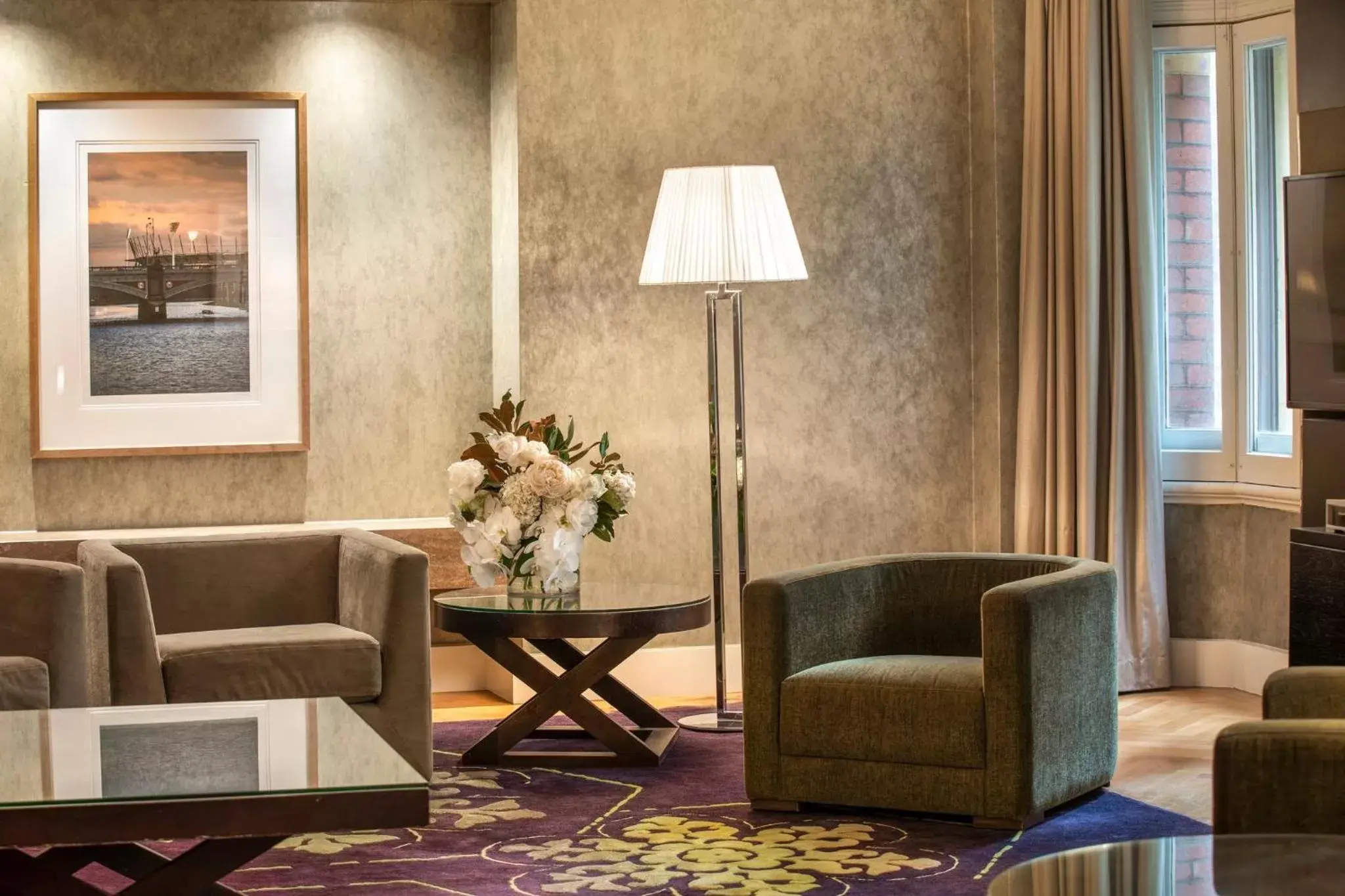 Photo of the whole room, Seating Area in InterContinental Melbourne The Rialto, an IHG Hotel