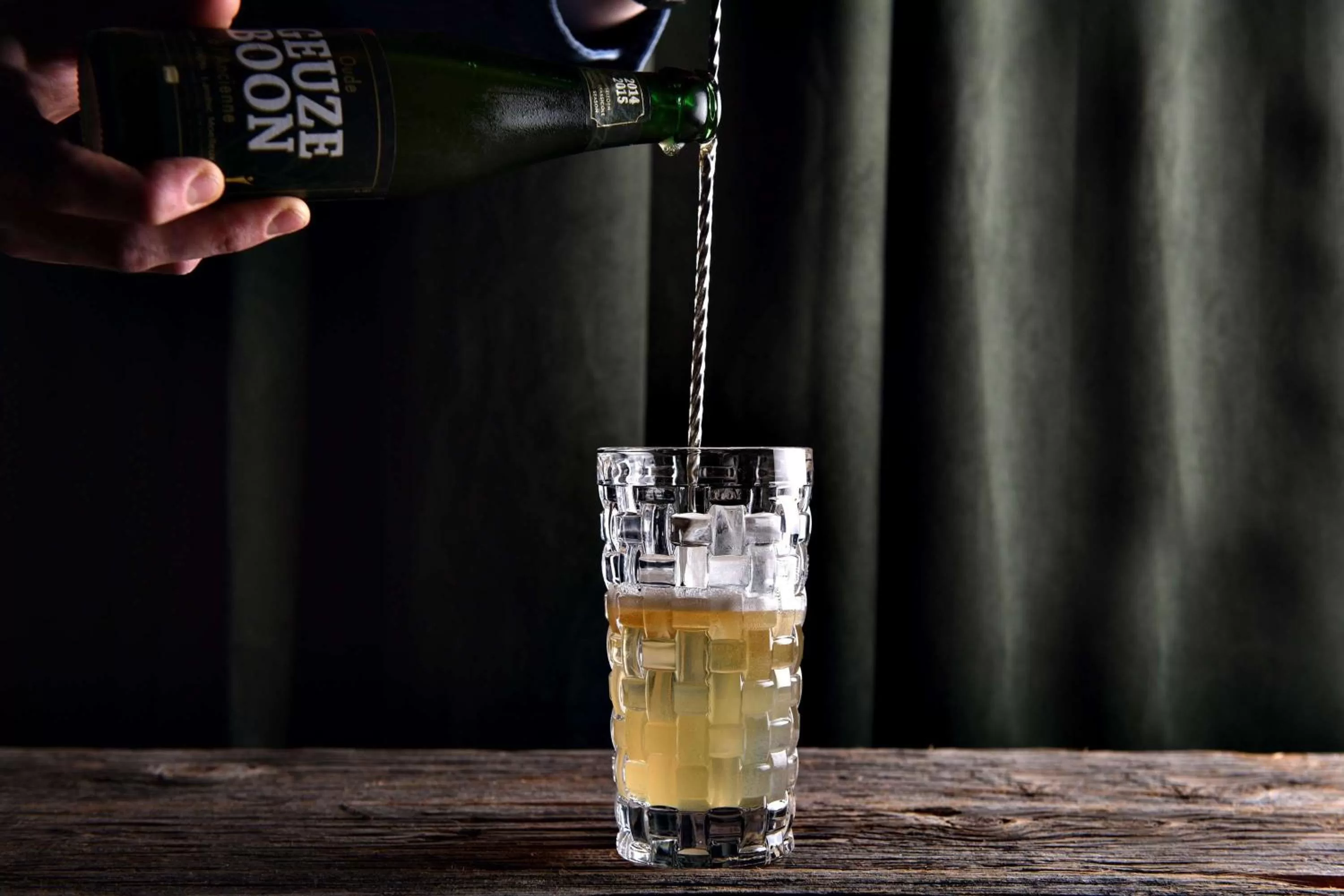 Swimming pool in U Eat & Sleep Antwerp