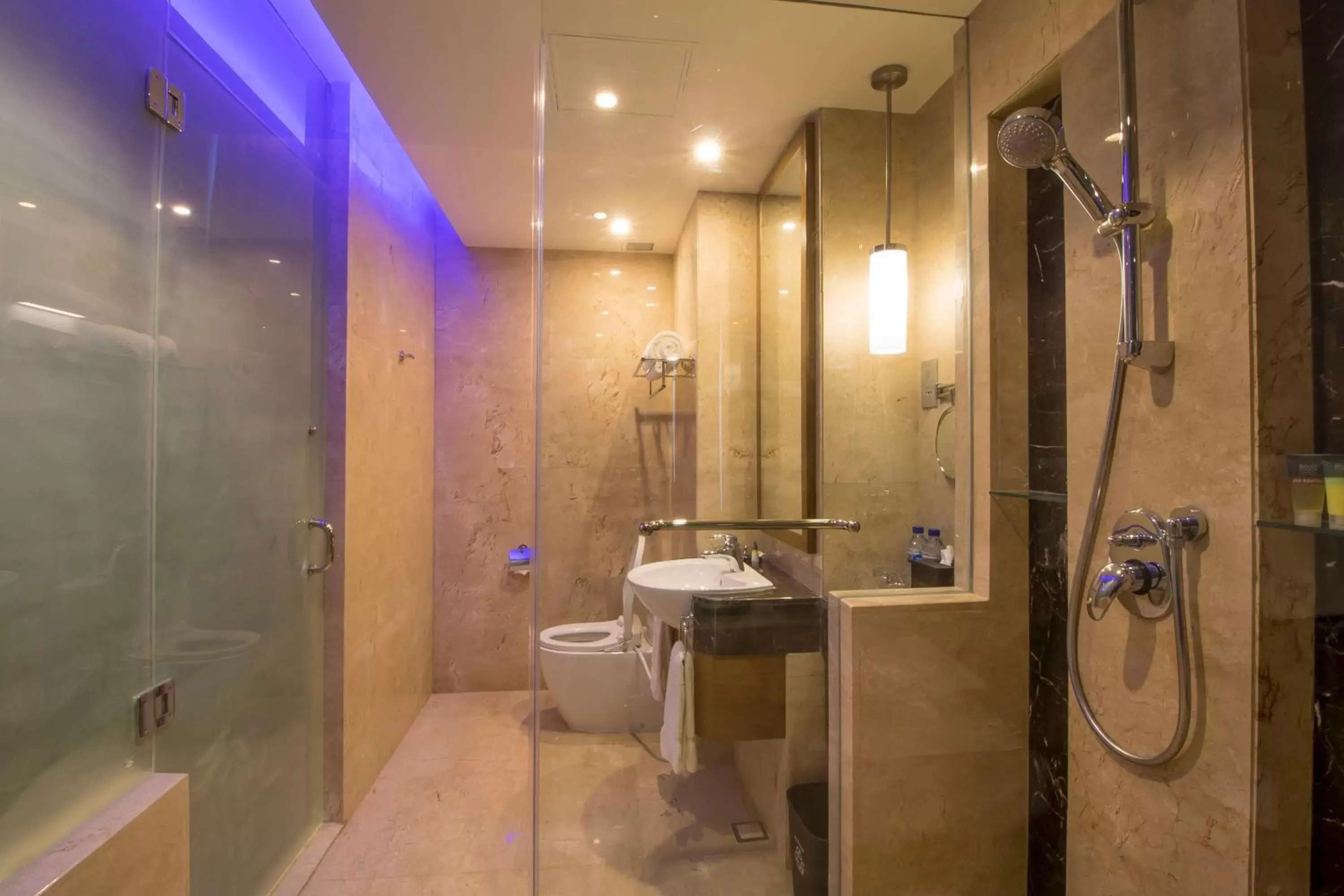 Shower, Bathroom in Four Points by Sheraton Manado